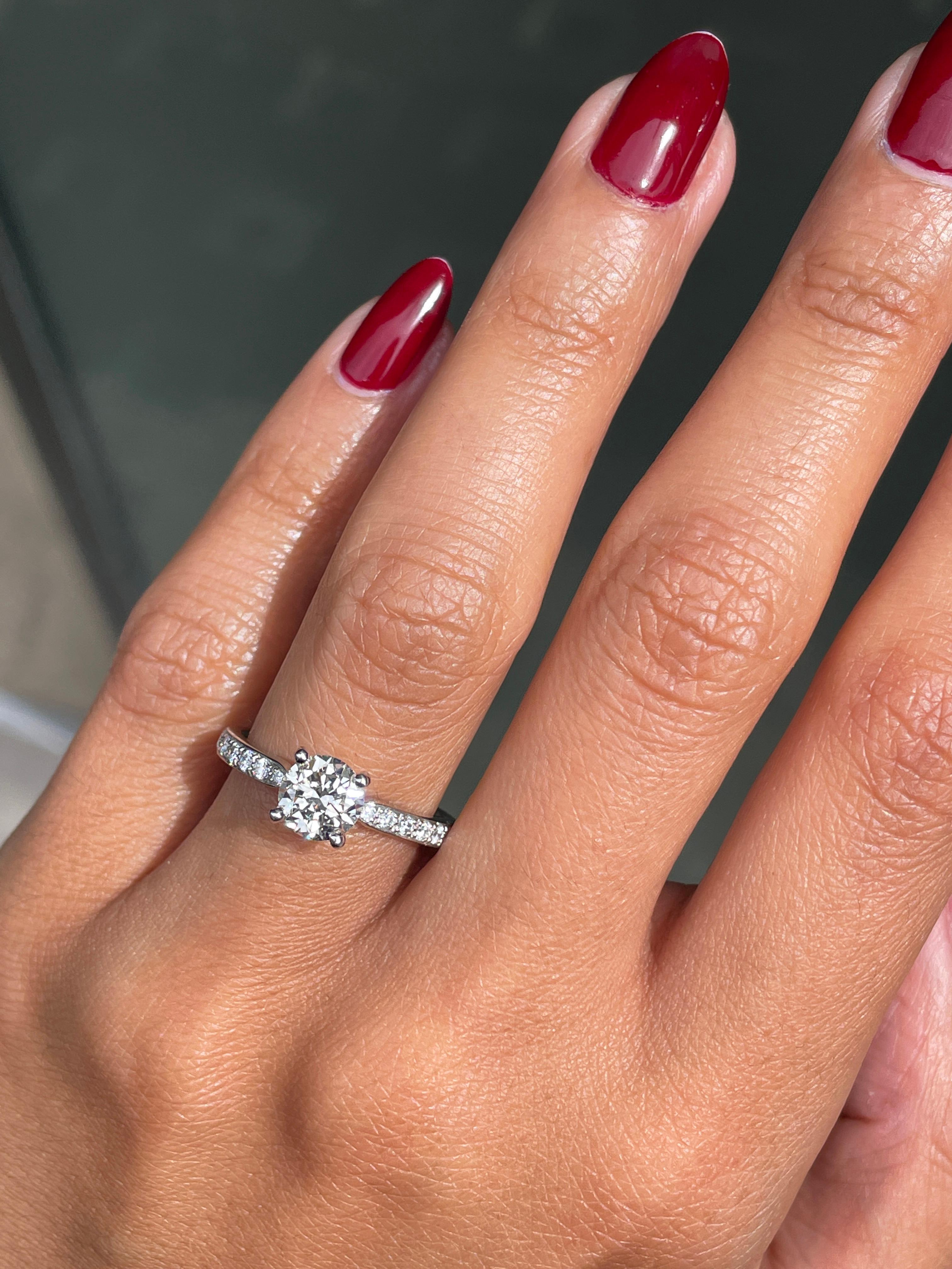 0,99 Karat Diamant-Verlobungsring aus Platin im Zustand „Neu“ im Angebot in London, GB