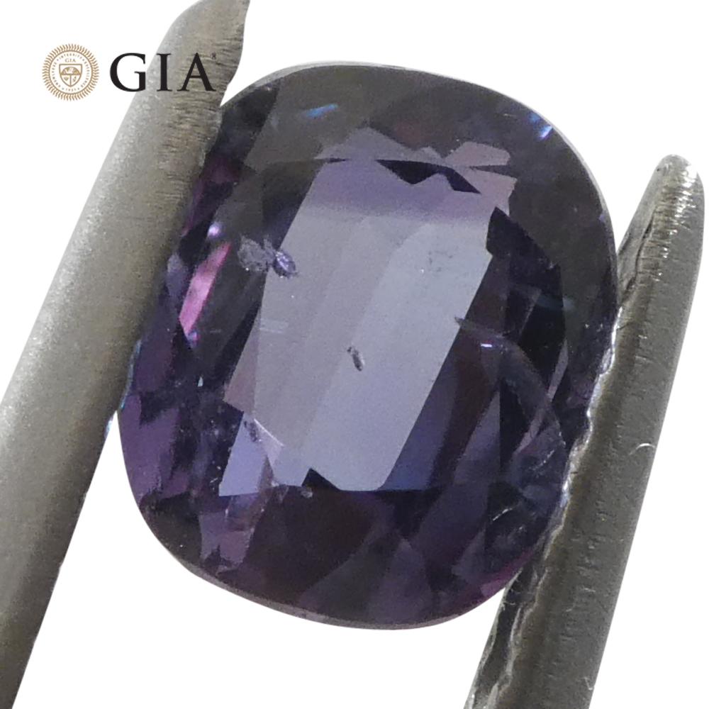 0,99 ct Alejandrita de color azul verdoso a púrpura rojizo certificada por el GIA de Madagascar en venta 1
