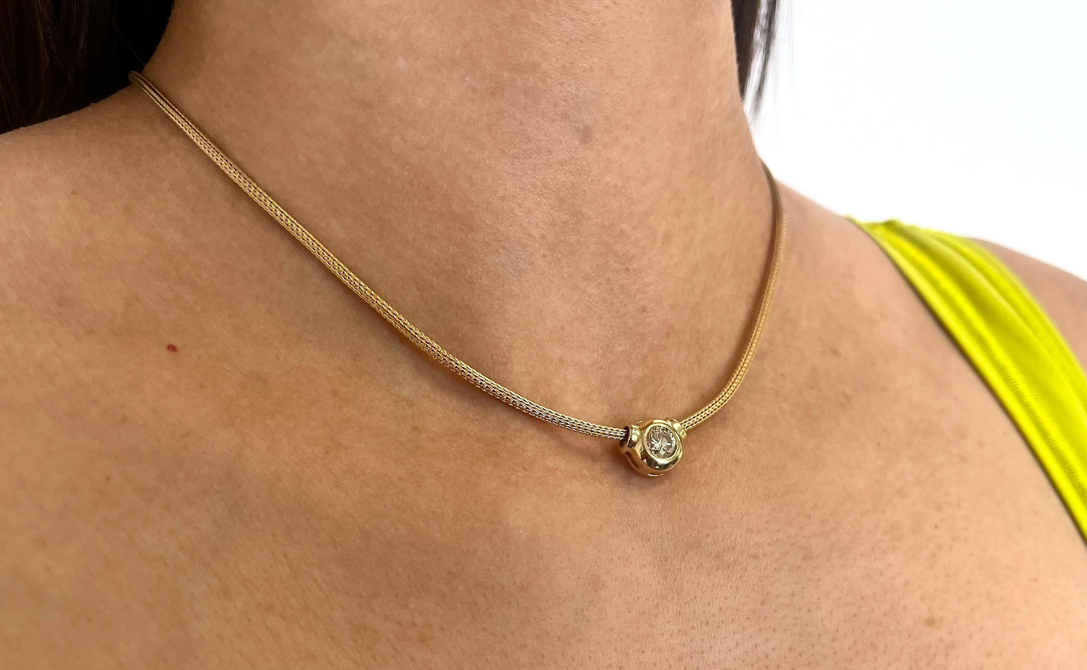 Women's or Men's 0.99CT Round Diamond Solitaire Necklace in 14K Yellow Gold For Sale