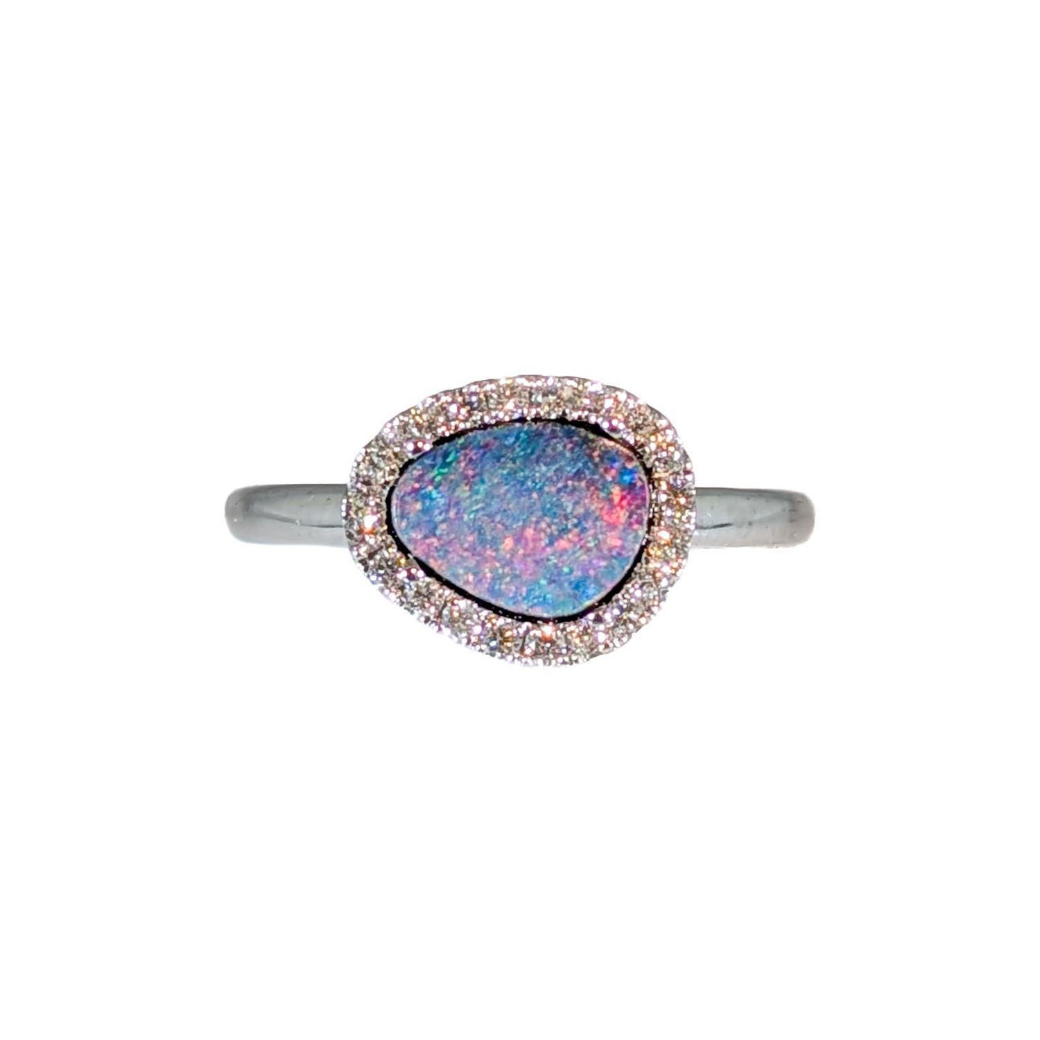 0,9cts Boulder Opal Ring mit Diamant Halo: 14K Massiv Gold, Fancy Form, 9x7mm