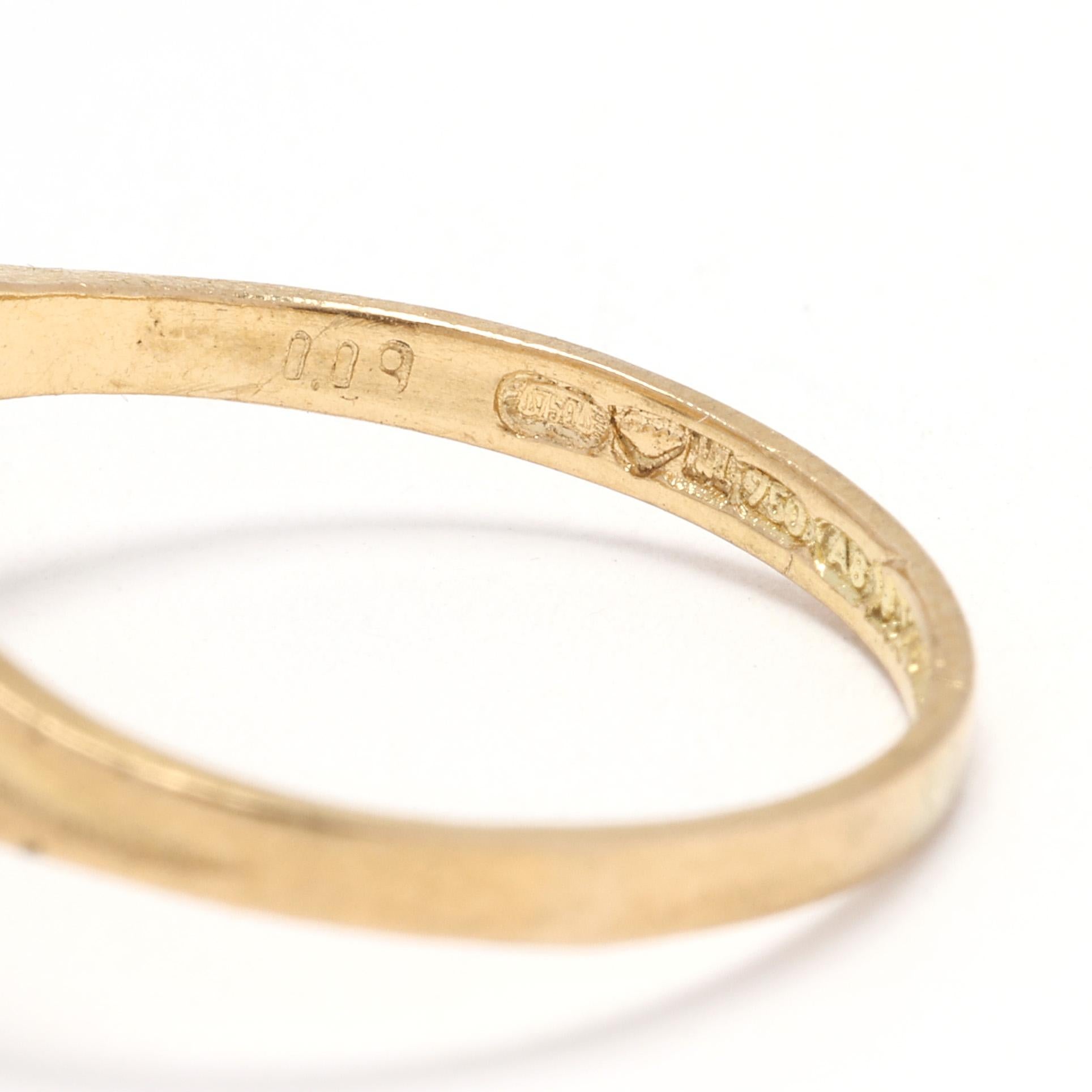 Bague britannique torsadée en or jaune et blanc 18 carats avec diamants 0,9 carat, taille de bague 5 Unisexe en vente