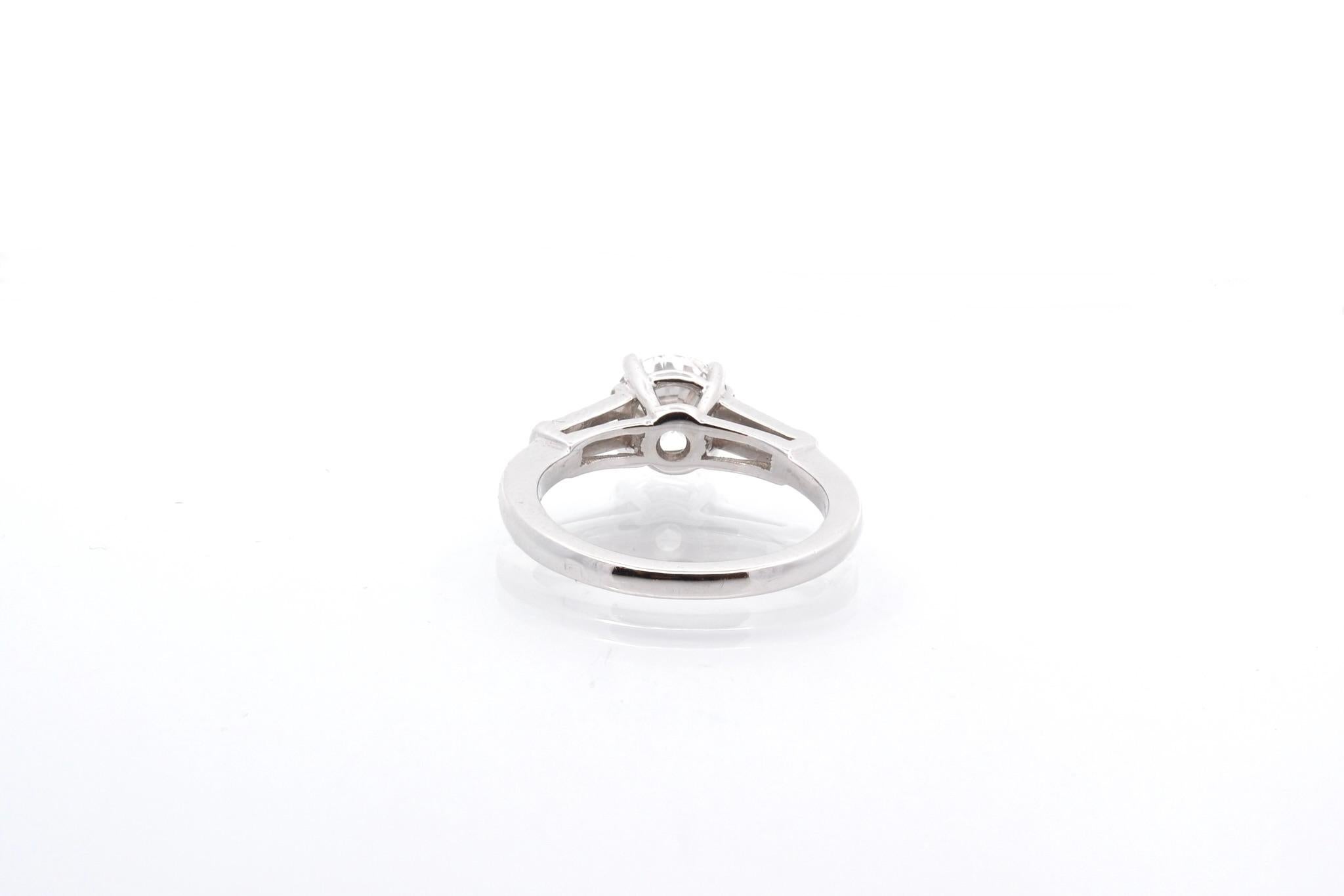 Women's or Men's 1, 05 cts G/VVS1 diamond ring in platinum For Sale