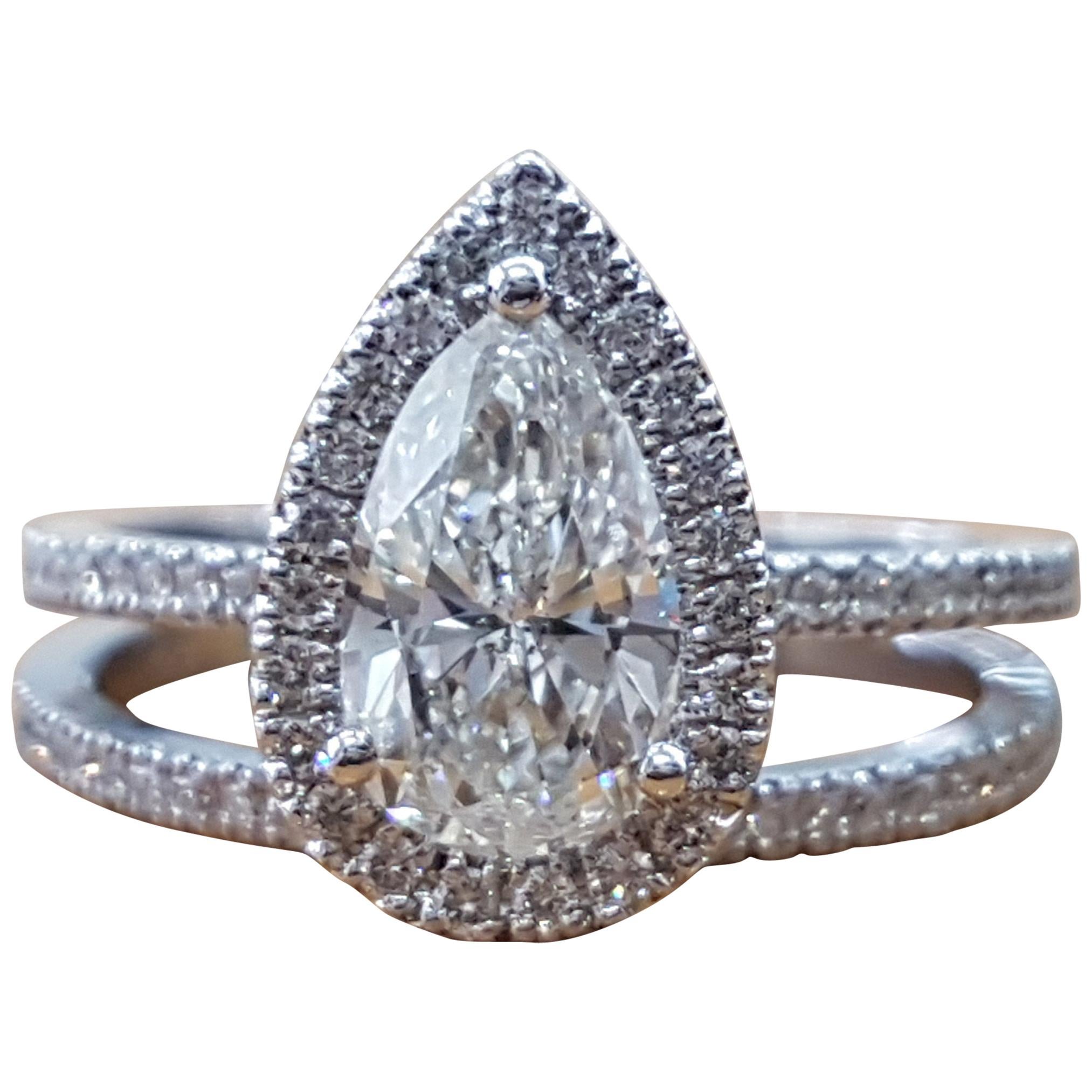 1 1/2 Carat 14 Karat White Gold Pear Engagement Ring Set