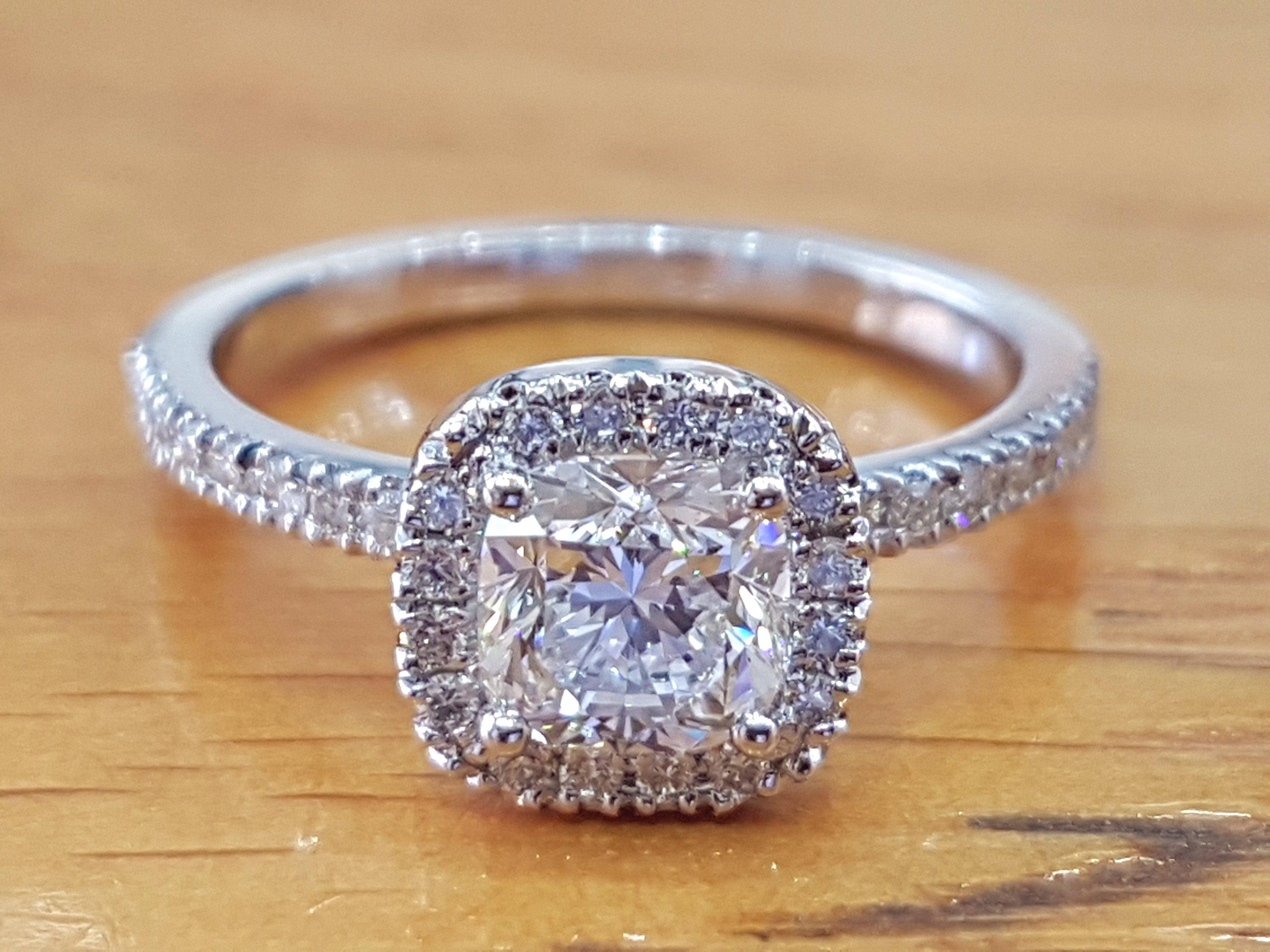 white gold diamond engagement rings