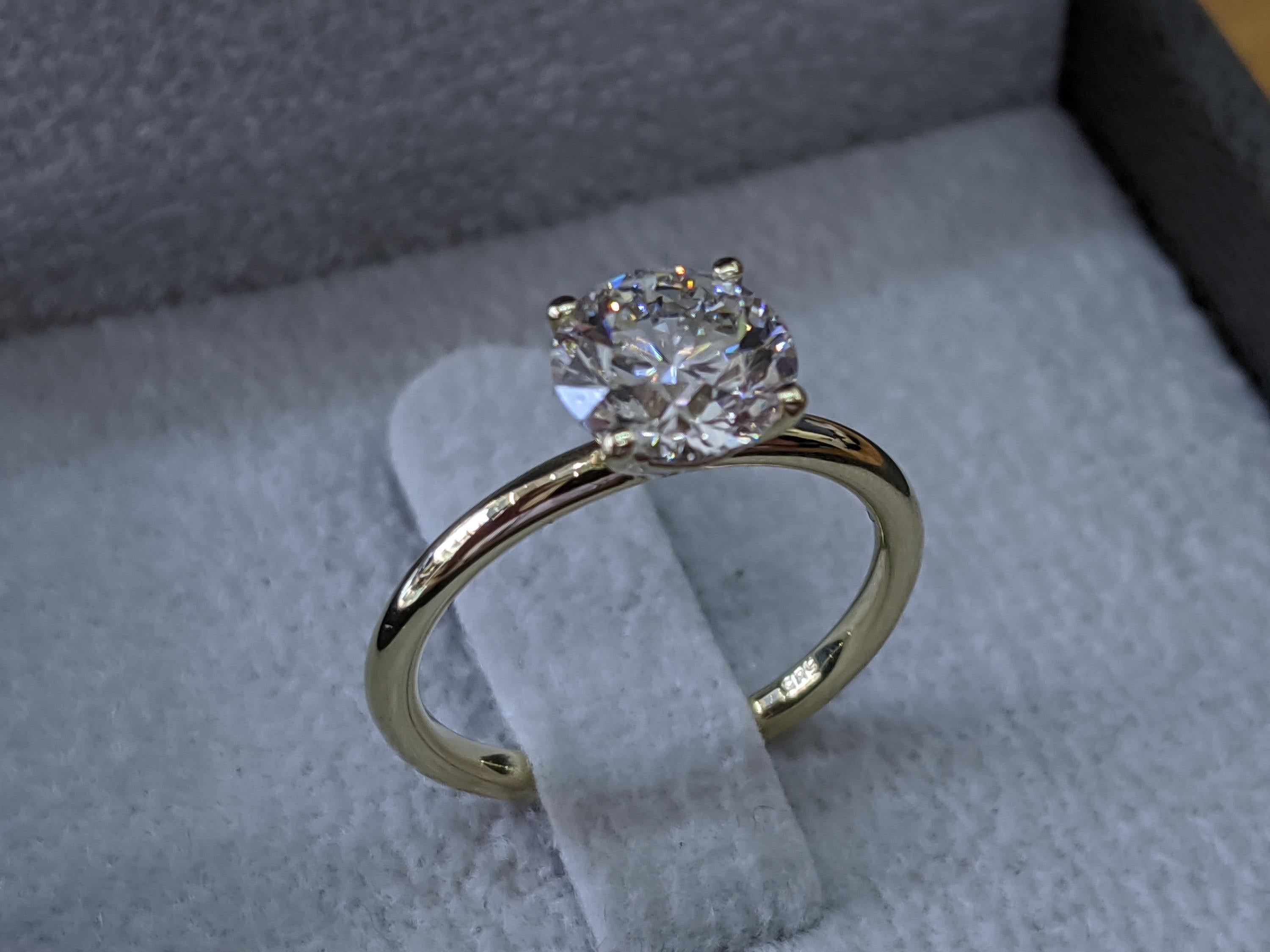 VS1 Diamond Ring, 1.50 Carat Engagement Ring, VS1 Solitaire Ring, 1.50ct Diamond Engagement Ring, Promise Ring, Natural Diamond Yellow Gold
 
 
 Main Stone Name: Diamond
 Main Stone Weight: 1.50 ct.
 Main Stone Clarity: VS1
 Main Stone Color: H
