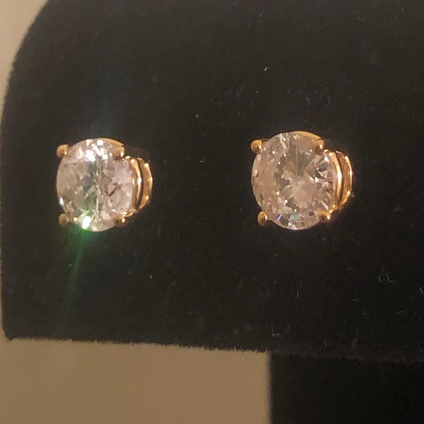 1 1/2 Carat Ct Real Natural Solitaire Diamond 2 Round Stud Earrings 14k Gold In New Condition In New York, NY