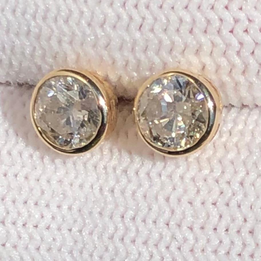 Round Cut 1 1/2 Carat Ct Real Natural Solitaire Diamond Round Bezel Stud Earrings 14k Gold For Sale