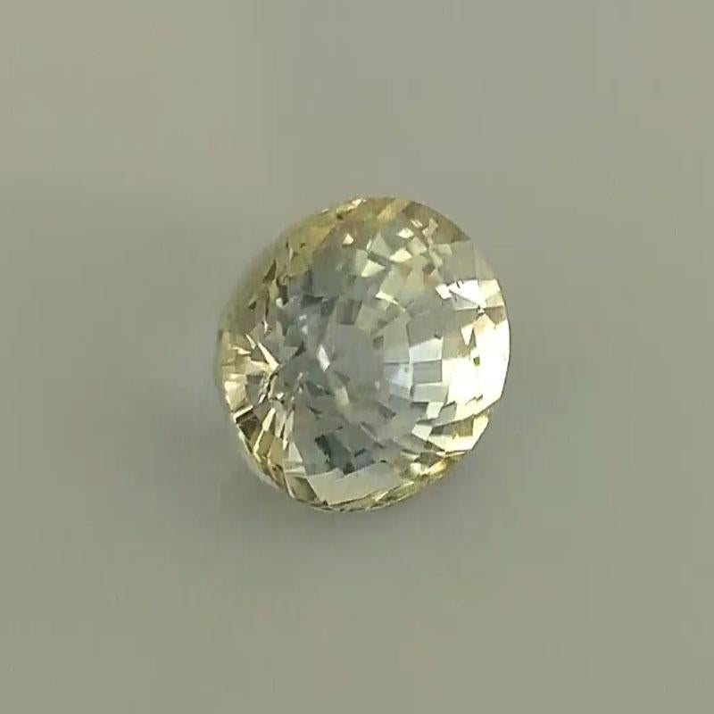 Oval Cut 1 1/2 Carat Oval Zoned Yellow And Blue Sapphire GIA Unheated For Sale