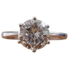 1 1/3 Carat 14 Karat White Gold Round Diamond Engagement Ring