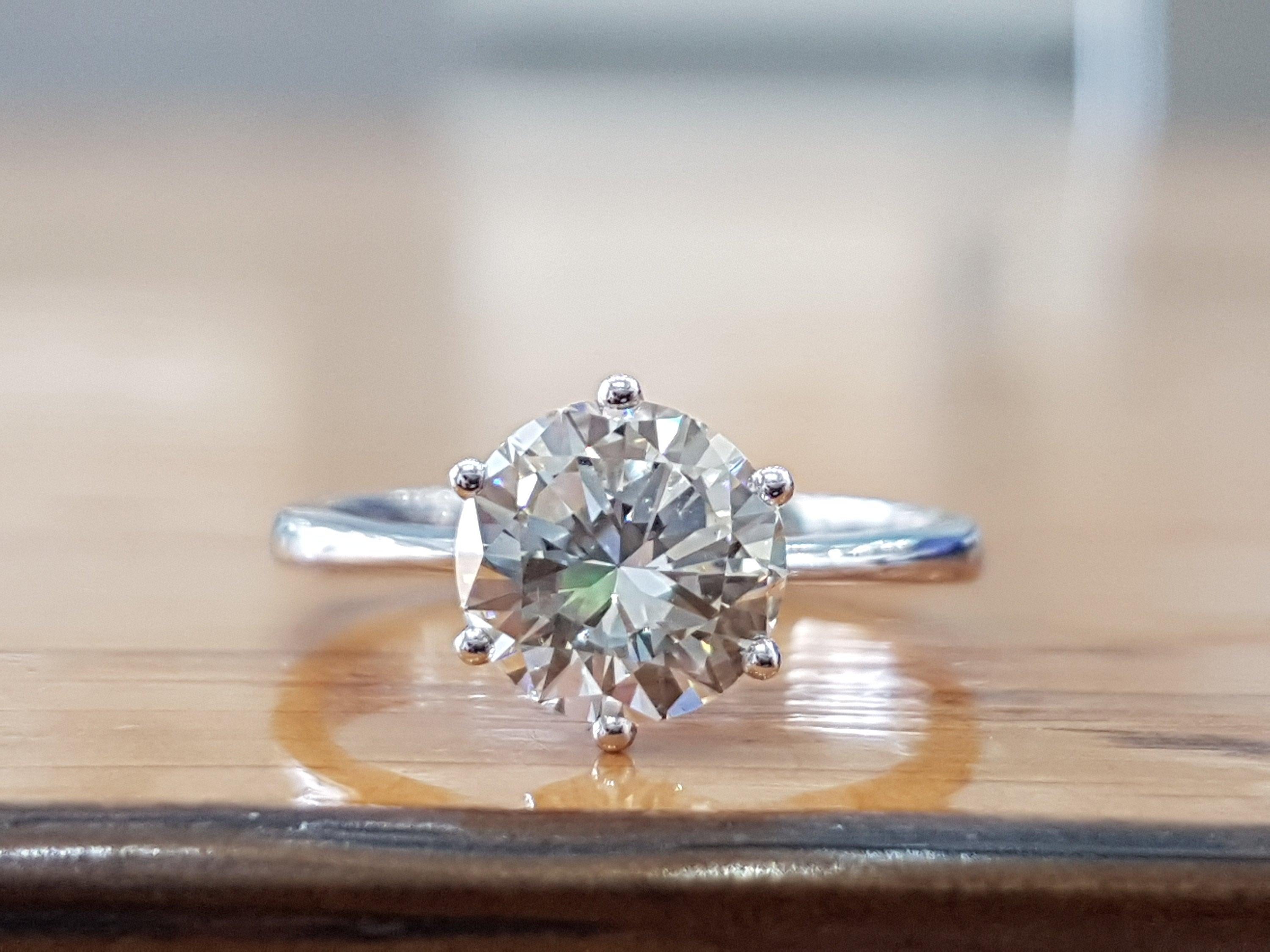 1 1/3 Carat H VVS Diamond Engagement Ring, Solitaire Diamond Ring, H VVS 1.36 Carat Diamond Ring, Round Diamond Promise Ring
 
 Main Stone Name: Natural Certified Diamond
 Main Stone Weight: 1.36 ct.
 Main Stone Clarity: VVS2
 Main Stone Color: H
