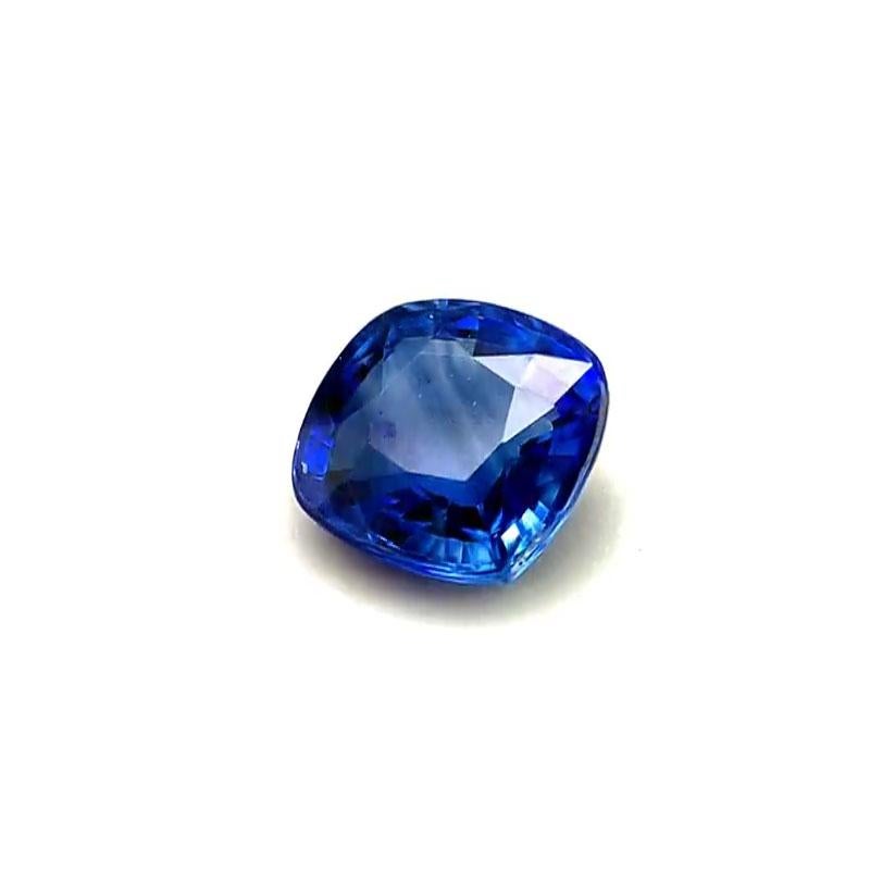 Cushion Cut 1 1/3 Carat Cushion Blue Sapphire GIA For Sale