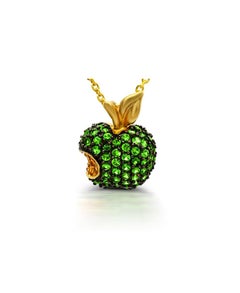 1/10 ct. Tsavorite and Yellow Sapphire Berry Pendant Necklace in 14K Yellow Gold