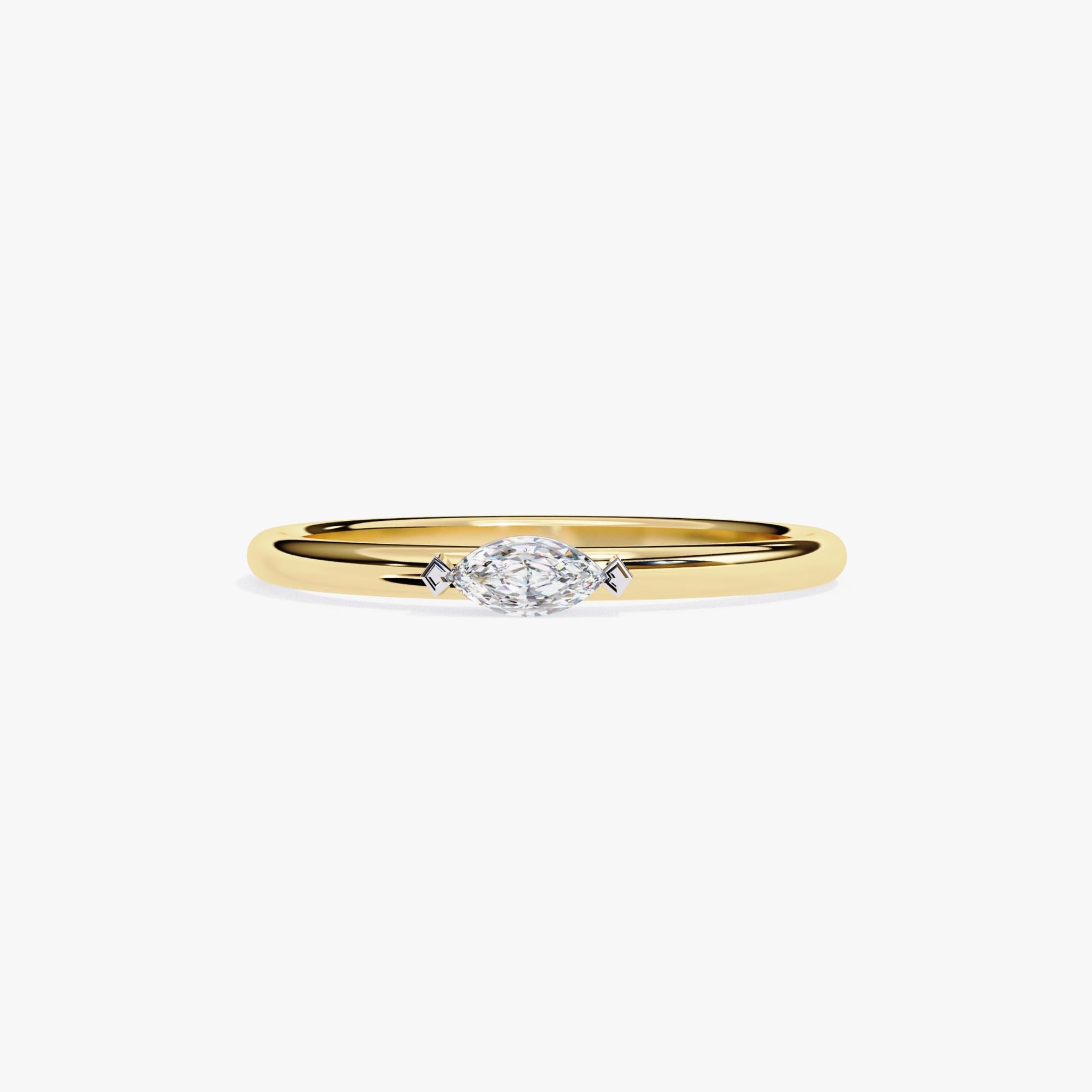 1/10 Ctw, Marquise Diamond Band, 14k Solid Gold, Bezel Diamond Ring, SI GH Neuf - En vente à New York, NY