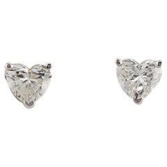 Boucles d'oreilles en or 14k avec diamant en forme de coeur de 1/2 carat