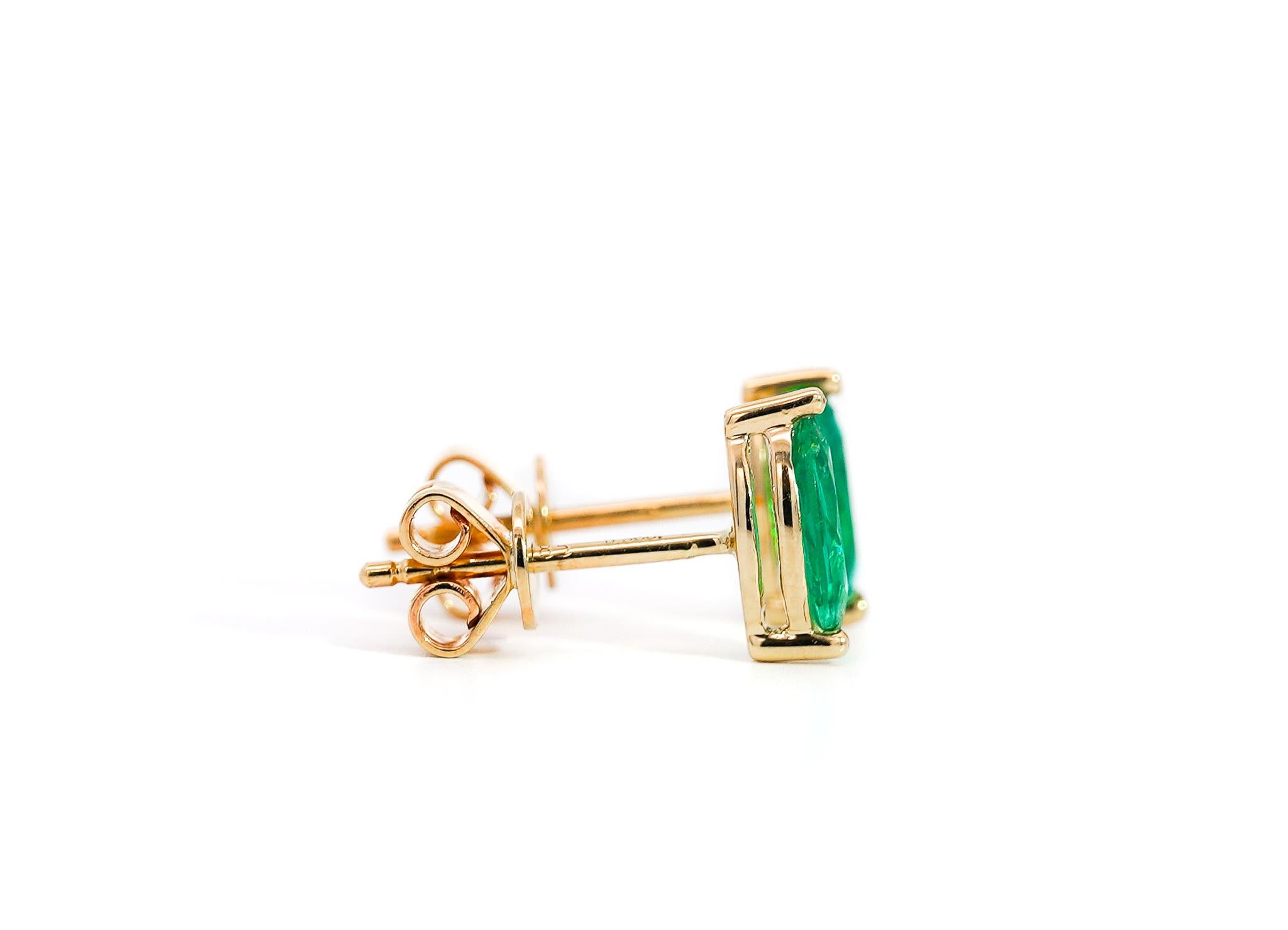 1/2 Carat Natural Emerald Marquise Cut 8MM Stud Earrings in 14K Yellow Gold In New Condition For Sale In Miami, FL