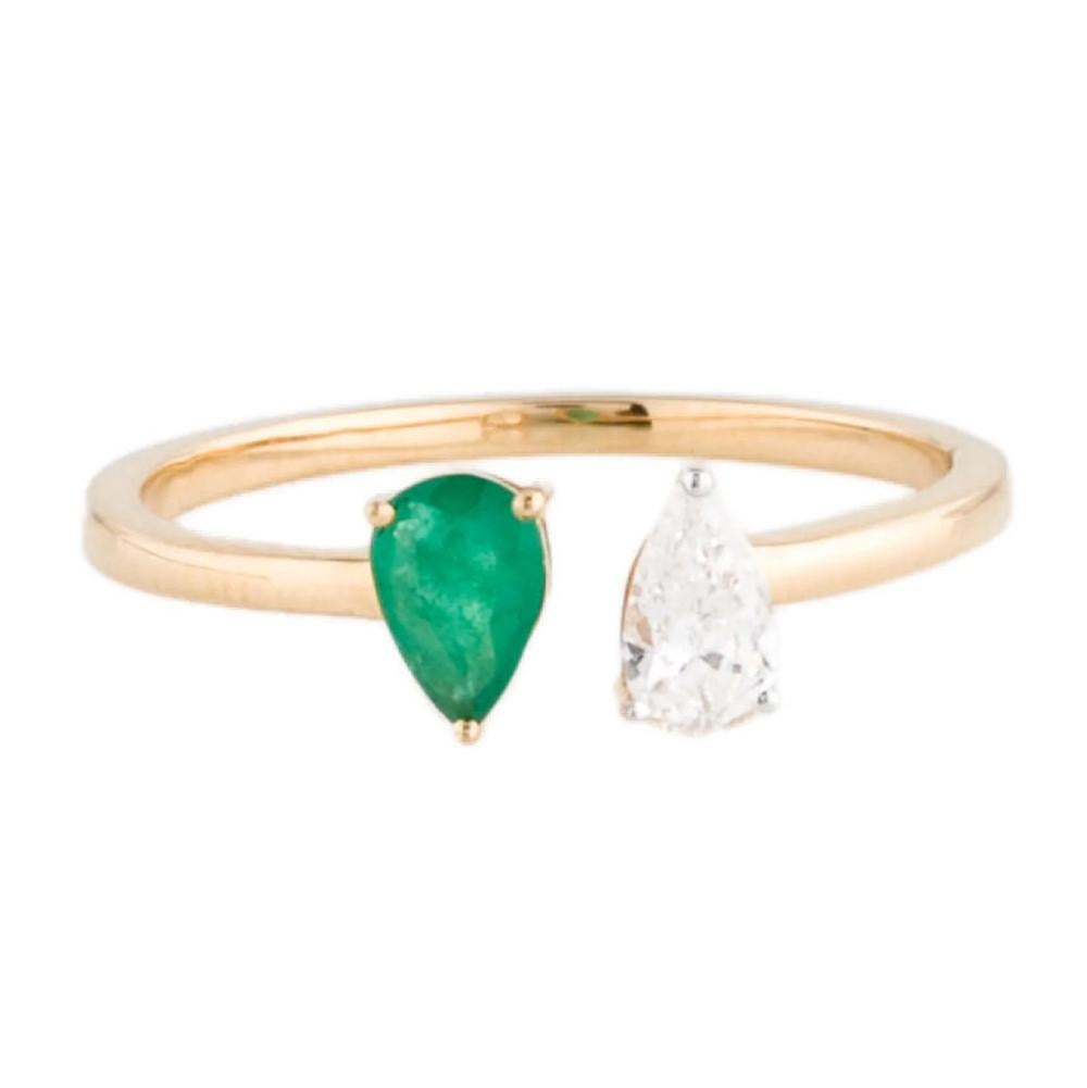 Taglio a goccia Anello gemello con smeraldo e diamante perlato da 1/2 carato in oro in vendita