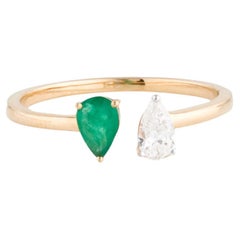1/2 Carat Pear Emerald & Pear Diamond Twin Ring in Gold