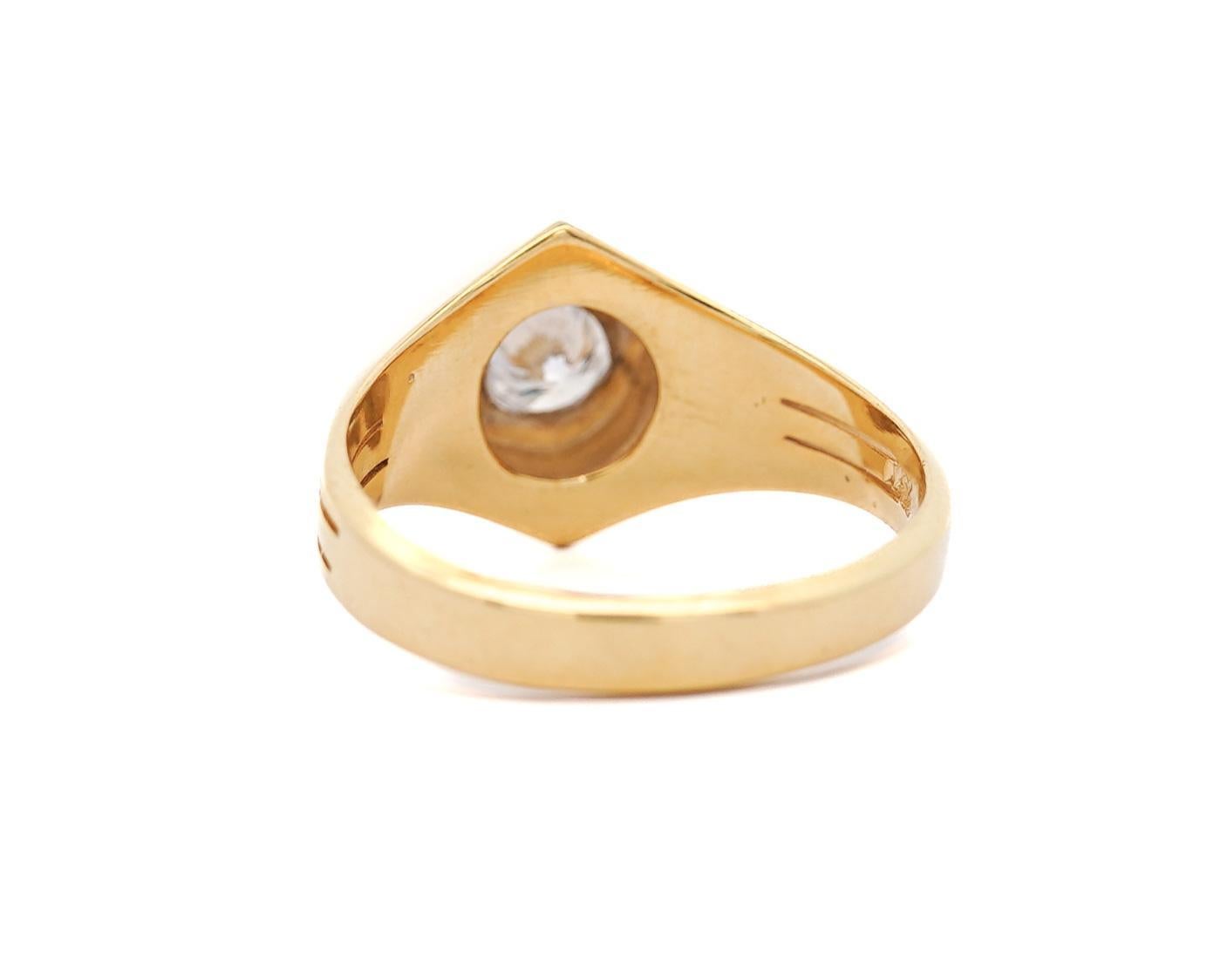 Anillo Unisex Solitario de Diamante Redondo de 1/2 Quilate en Oro Amarillo de 14K en Nuevo estado para la venta en Miami, FL