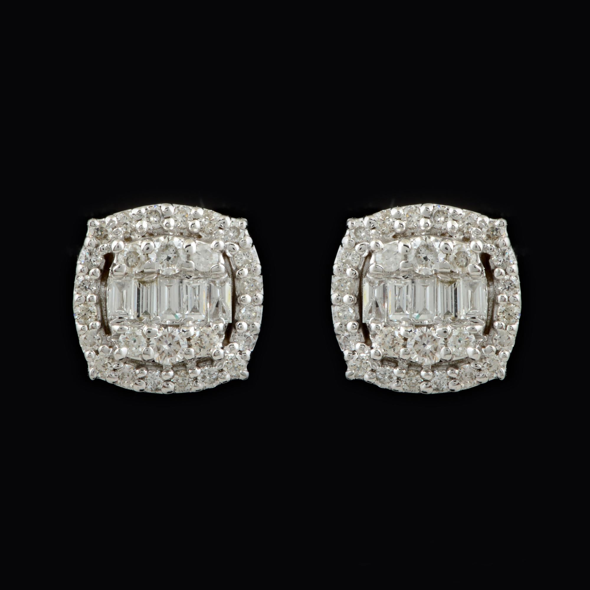 Coulées dans de l'or 10 carats, ces boucles d'oreilles exquises sont serties de 0,50 carats de diamants étincelants.

Suivez la vitrine de Spectrum Jewels pour découvrir la dernière collection et les pièces exclusives. Spectrum Jewels est fièrement