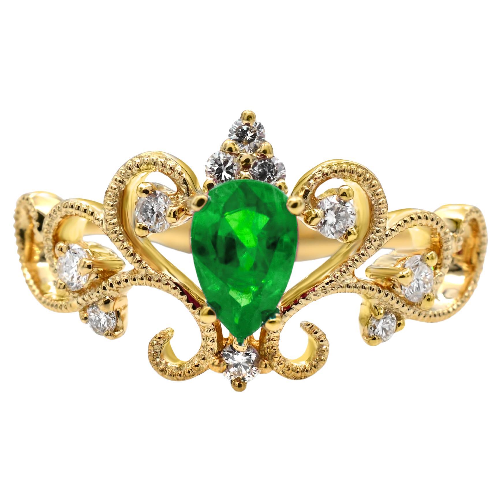 1/2 ct. Pear Emerald and Diamond Curvilinear Milgrain Shank 14K Yellow Gold Ring For Sale