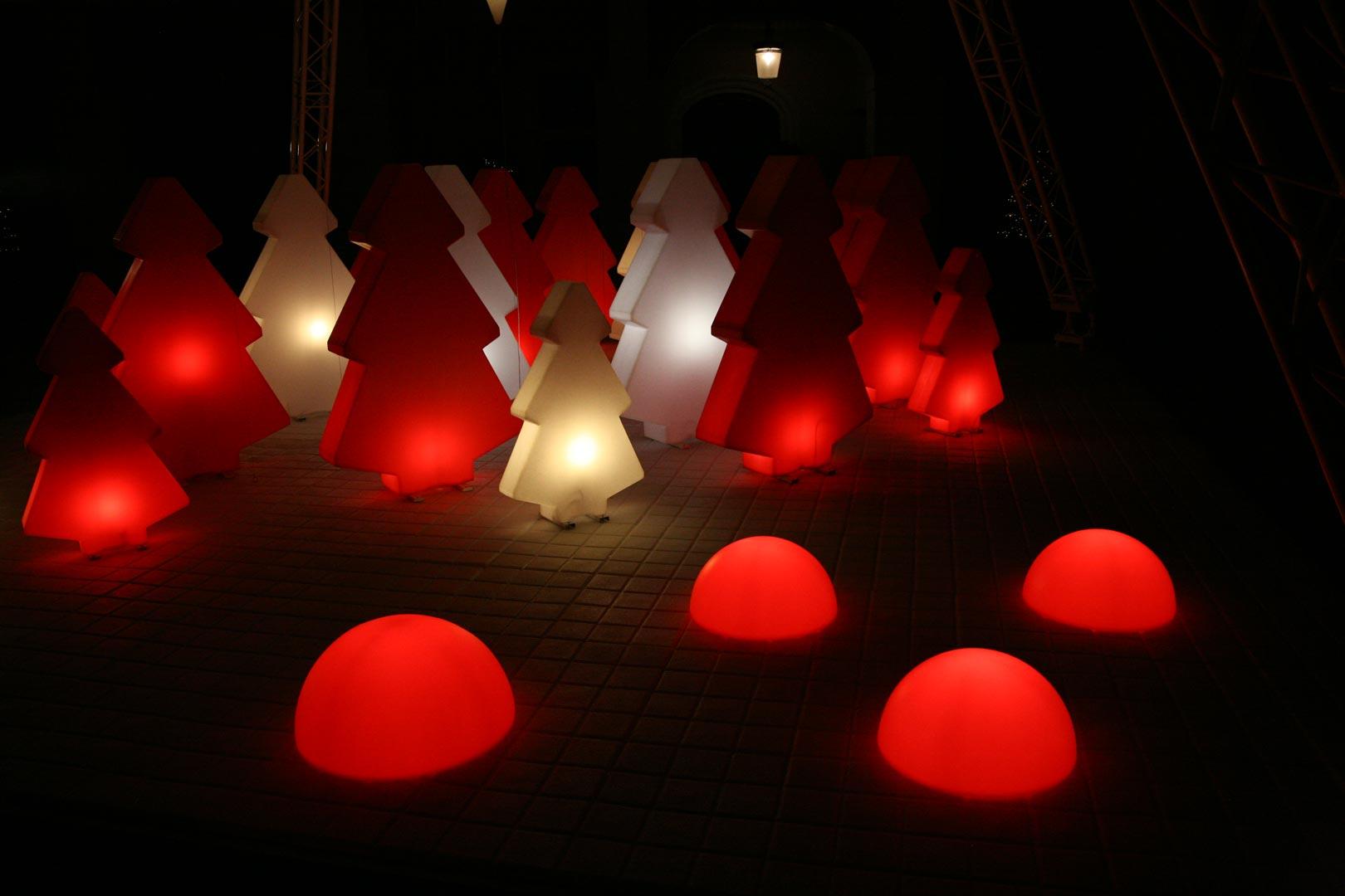 Italian 1/2 Globo 40 Lamp by SLIDE Studio For Sale