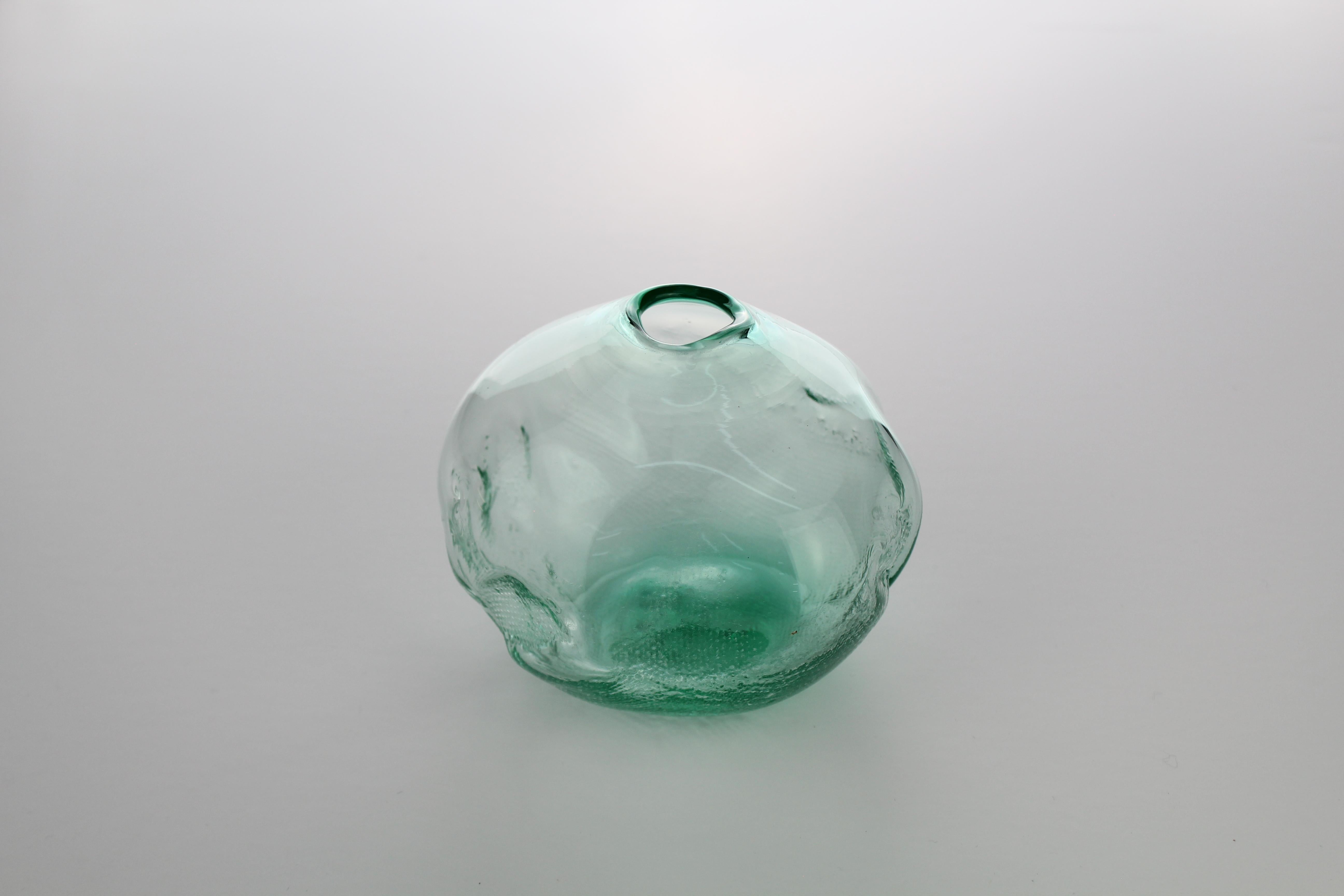 Suédois Formes 1/2 Ltr, Emerald Green, Objects for Objects for Objects fabriqués à la main par Vogel Studio en vente