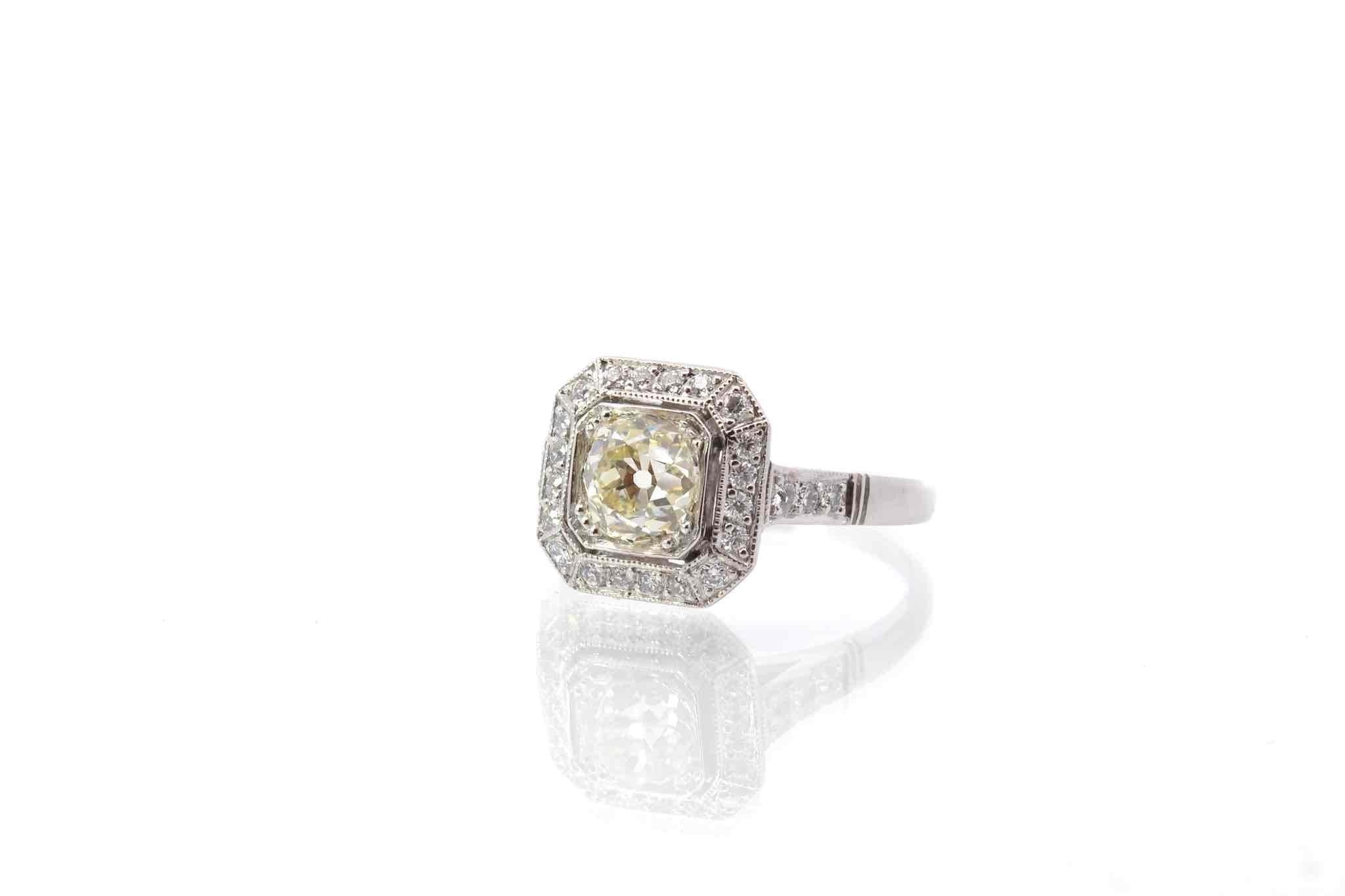 Old European Cut 1.02 cts SI2 / G  diamond ring in platinum For Sale