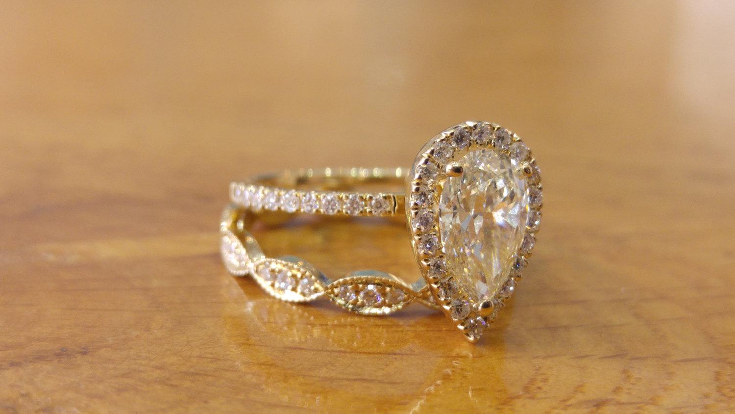 1 3/4 Carat Pear Diamond Engagement Ring Set, Diamond Rings Set, Pear Halo Ring, Diamond Engagement Ring Vintage, Art Deco Pear Shaped Ring
 
 Main Stone Name: Natural Diamond
 Main Stone Weight: 1.0 ct.
 Main Stone Clarity: SI1
 Main Stone Color: