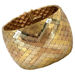 Mid-20th Century Italian Tri-Color 18k Gold Bracelet