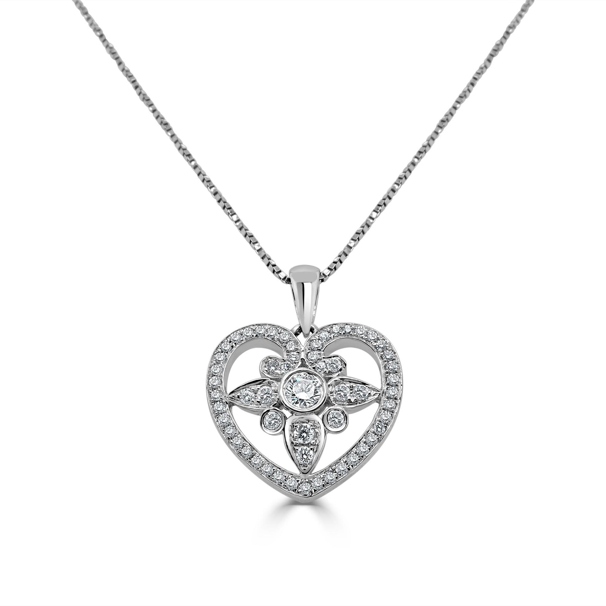 18 Karat White Gold 0.31 Carat Diamond Chain Necklace Wedding Fine Jewelry 

You will fall head over heels in love with this breathtaking heart shape pendant.Gentle and elegant heart shape pendant is crafted in a sleek white gold. Featuring round