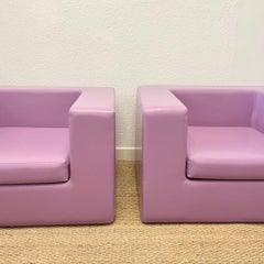 1/3 "Throw Away" Lilac Vinyl Armchair by Willie Landels, Zanotta Italy ca. 1960s