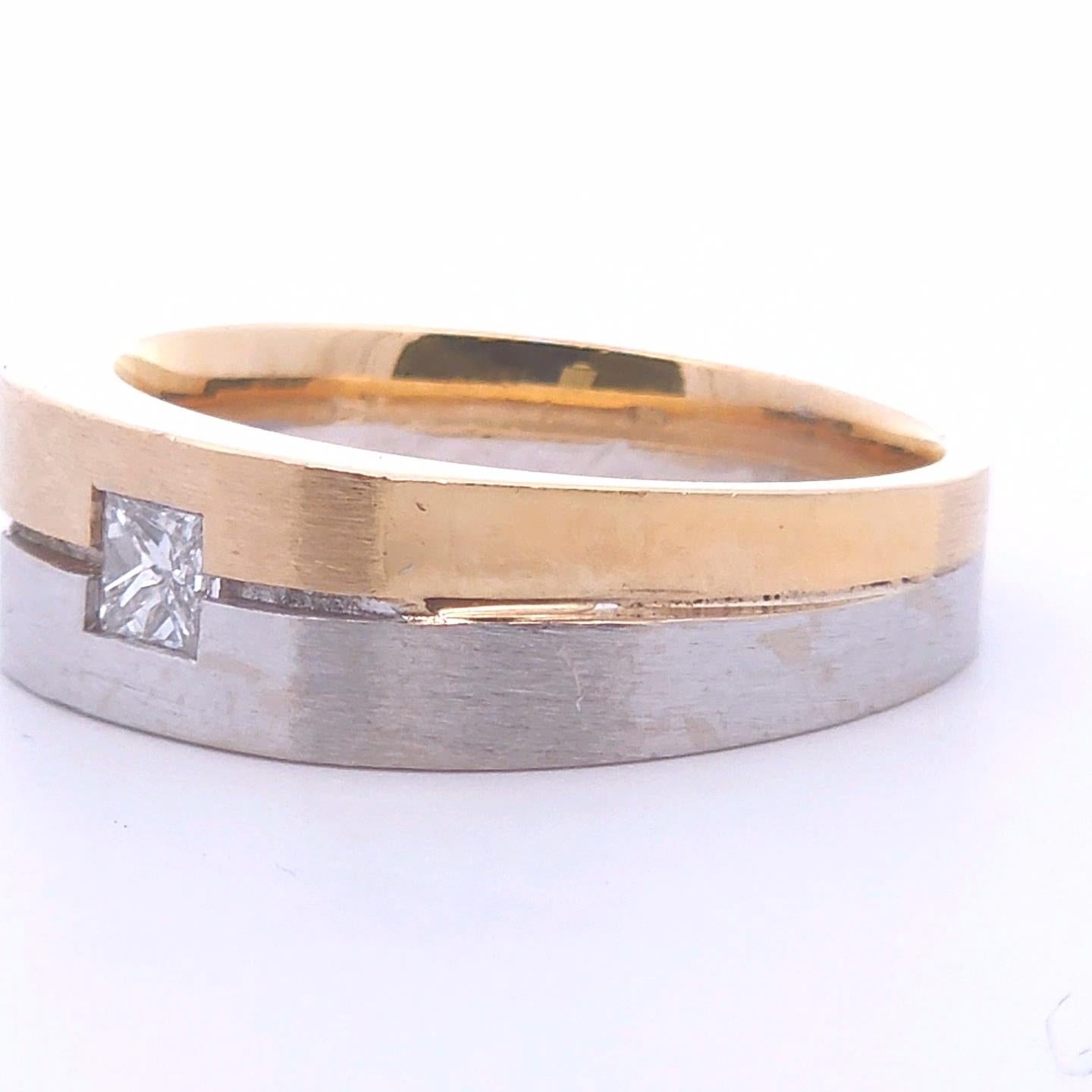 1/4 Carat Two-Tone Diamond Men’s Ring in 14k Gold In New Condition For Sale In Tustin, CA