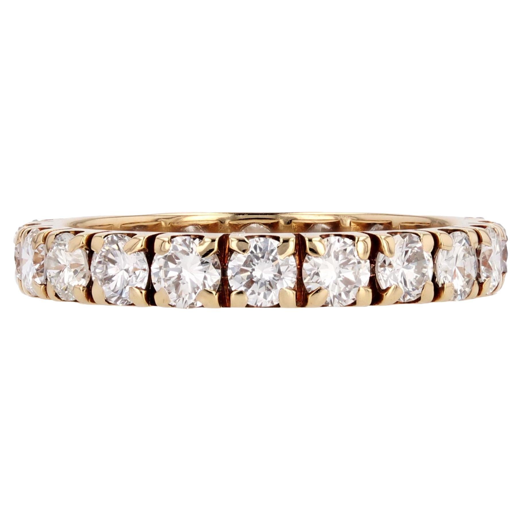 1, 50 Carat Brillant Cut Diamonds 18 Karat Yellow Gold Wedding Ring For Sale