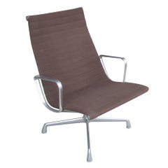 1 Fauteuil de salon de groupe en aluminium pour Herman Miller