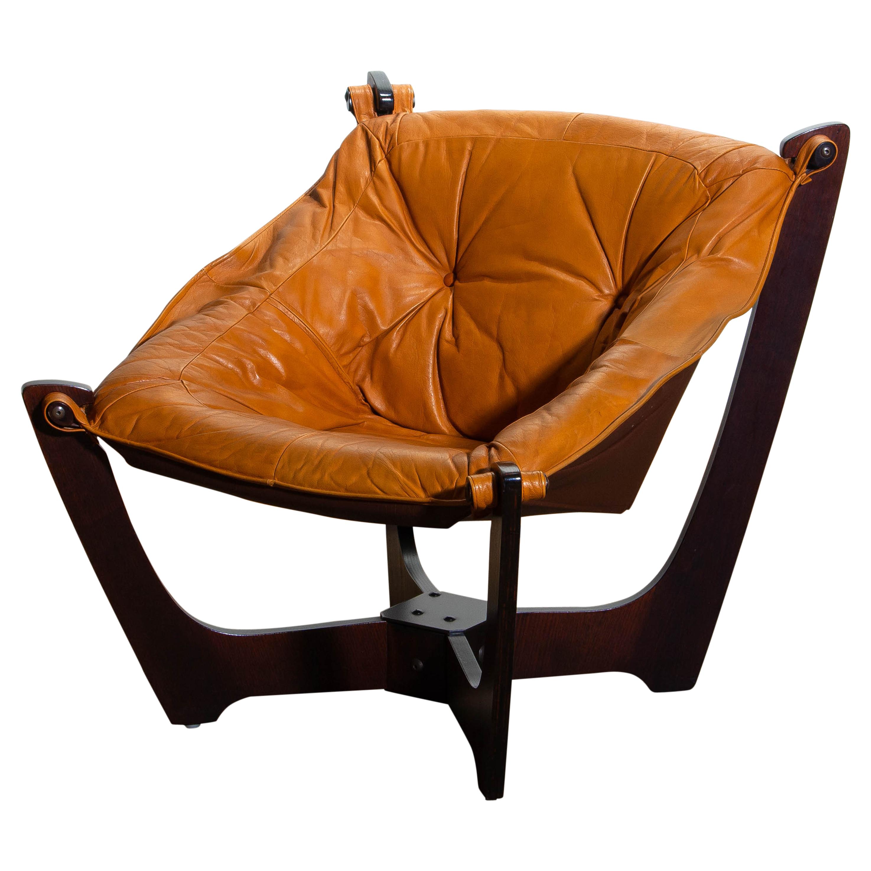Mid-Century Modern 1 Camel/Cognac Leather Lounge Chair by Odd Knutsen for Hjellegjerde Møbler, 1970