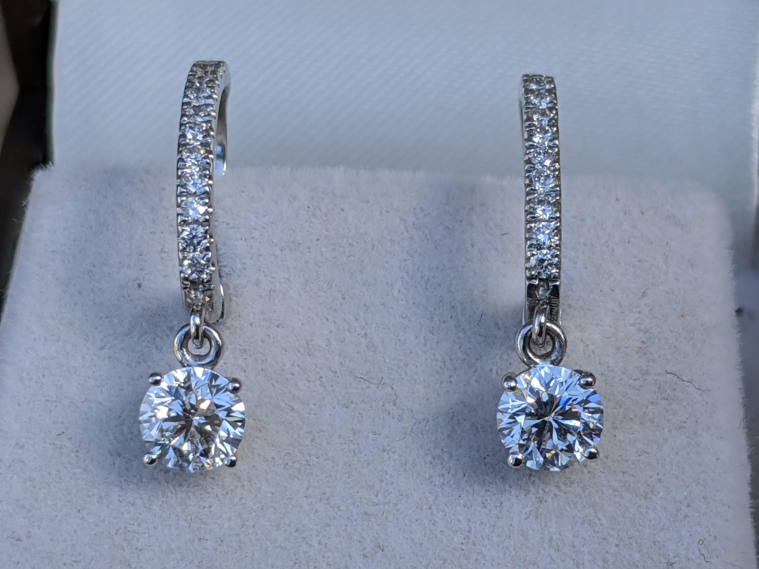Art Deco 1 Carat 14 Karat White Gold Dangle Drop Round Diamond Earrings