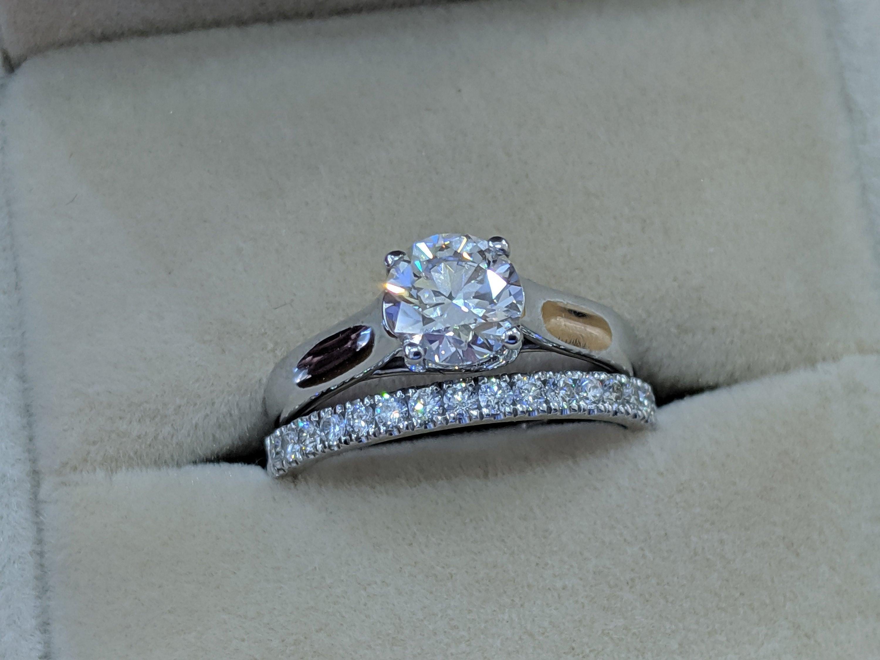 1 Carat Diamond Rings Set, 1.50ct Engagement Ring Set, Solitaire Engagement Ring, Classic Diamond Ring, Bridal Set, Anniversary Gift
 
 Main Stone Name: Natural Earth Mined Diamond
 Main Stone Weight: 1.03 ct.
 Main Stone Clarity: VS2
 Main Stone