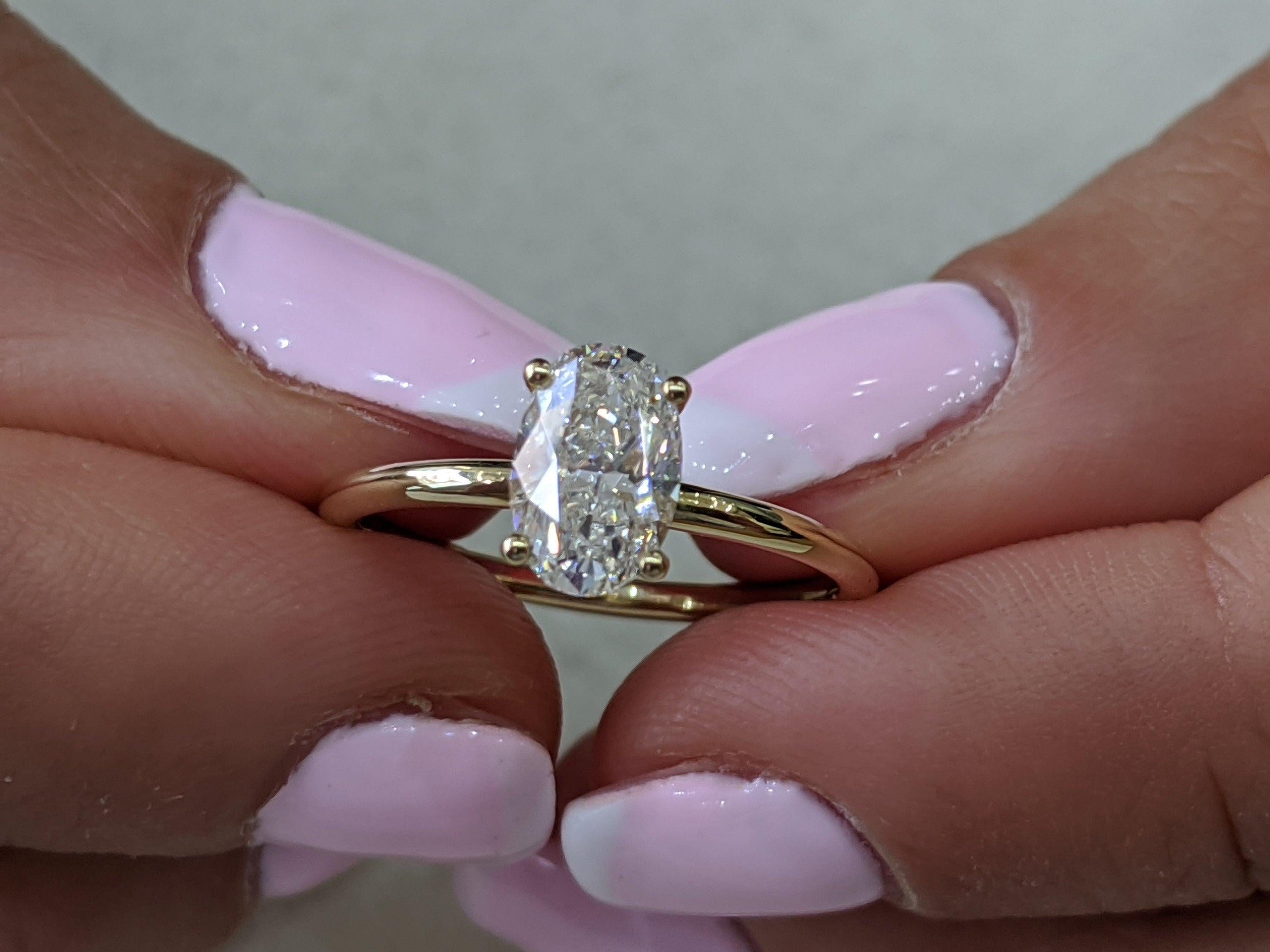 1 Carat Engagement Ring, Oval Diamond Ring, Oval Engagement Ring, Oval Shape Solitaire, Yellow Gold Promise Ring, Diamond Engagement Ring
 
 Main Stone Name: Natural Earth Mined Diamond 
 Main Stone Weight: 1.00 ct.
 Main Stone Clarity: SI1
 Main