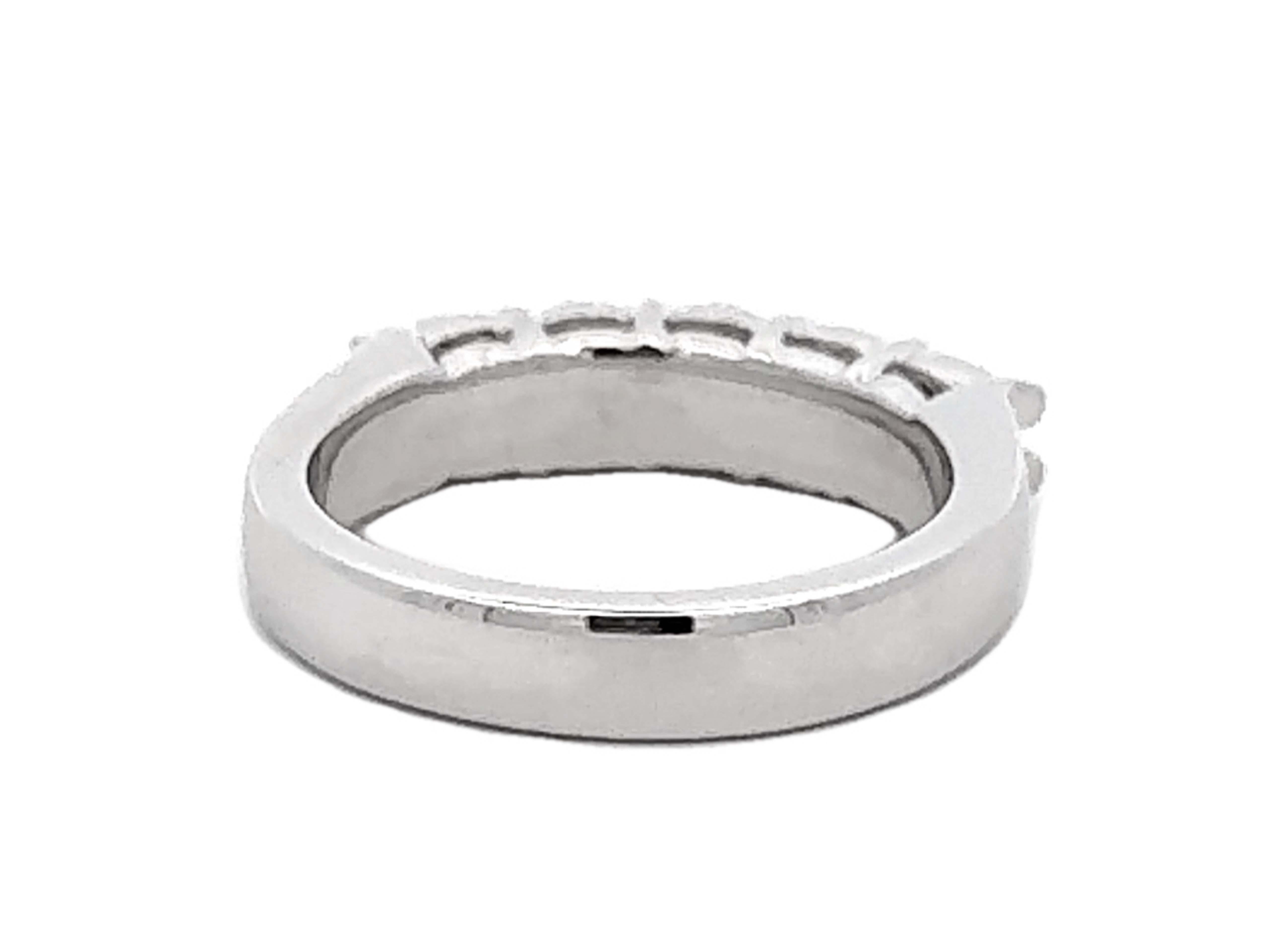 1 Carat 5 Brilliant Cut Diamond Band Ring 14k White Gold For Sale 2