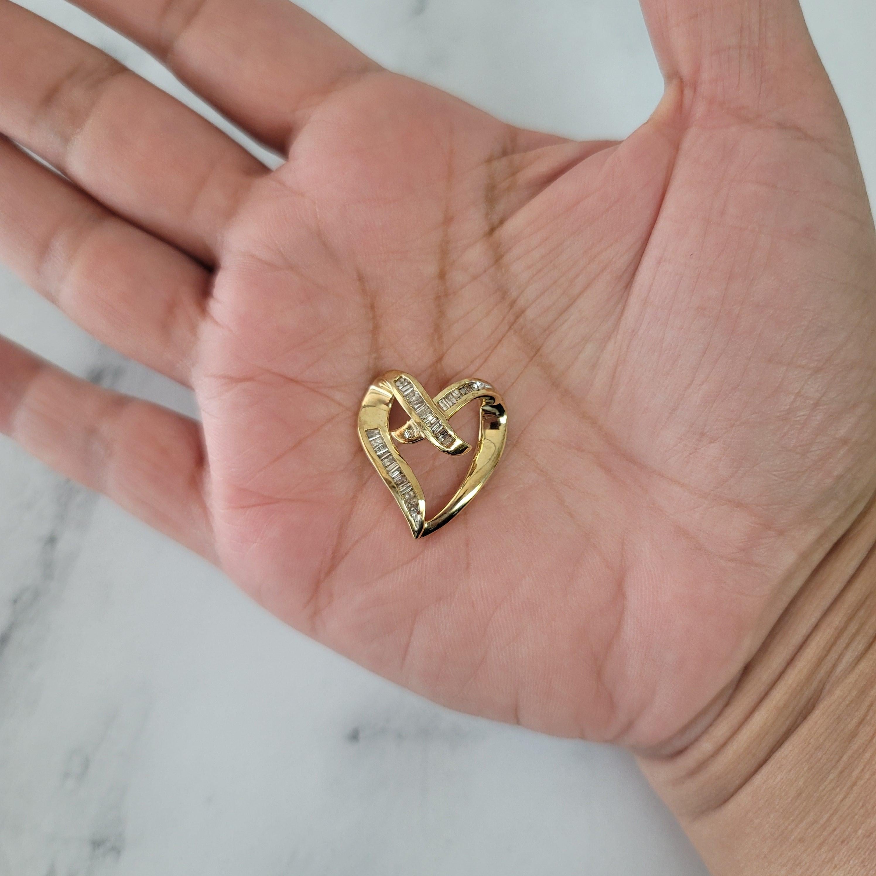 1 Carat Baguette Diamond Floating Heart Necklace In New Condition For Sale In Sugar Land, TX