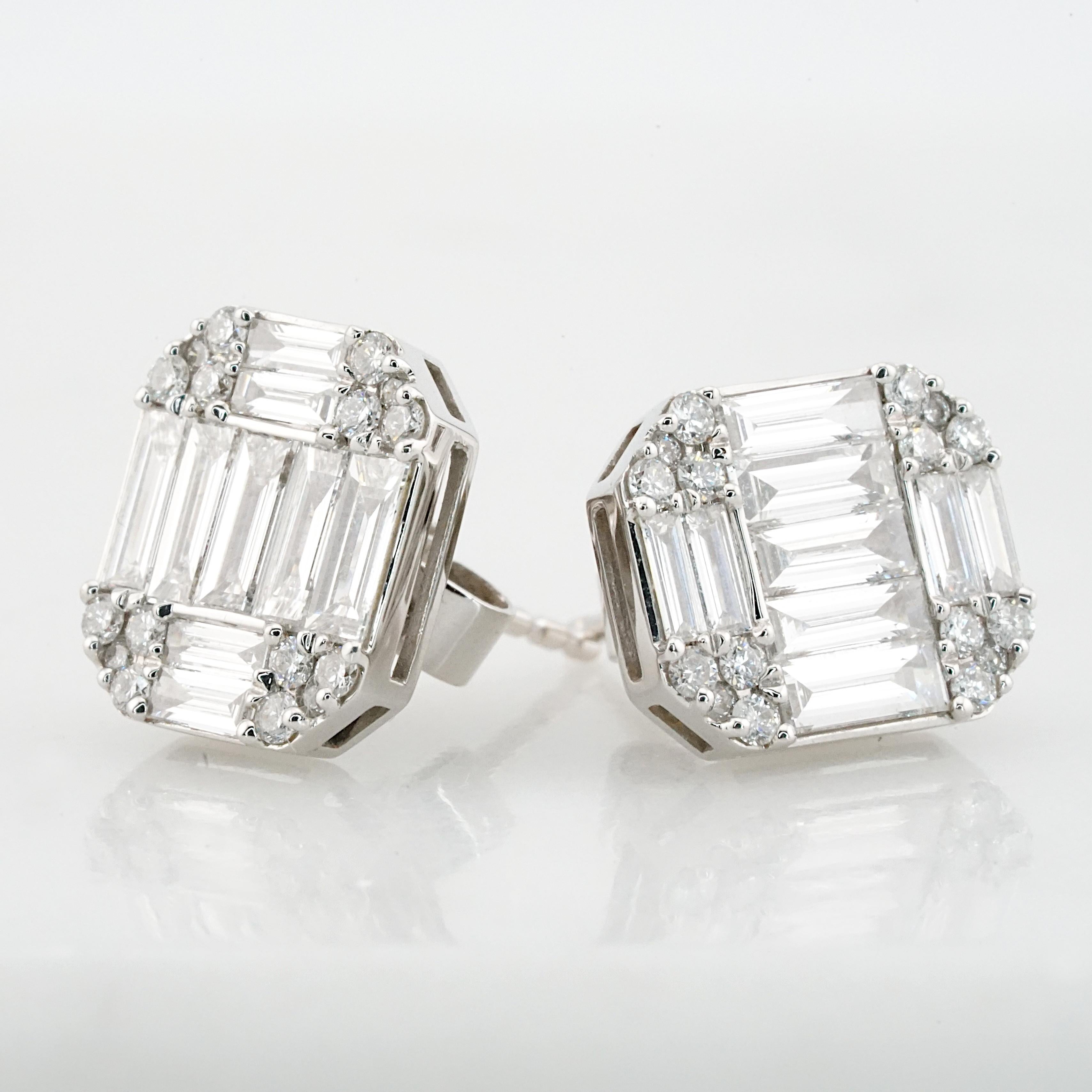 1.46 Karat Baguetteschliff-Diamanten 18K Weißgold Magic-Ohrringe im Zustand „Neu“ im Angebot in Rome, IT