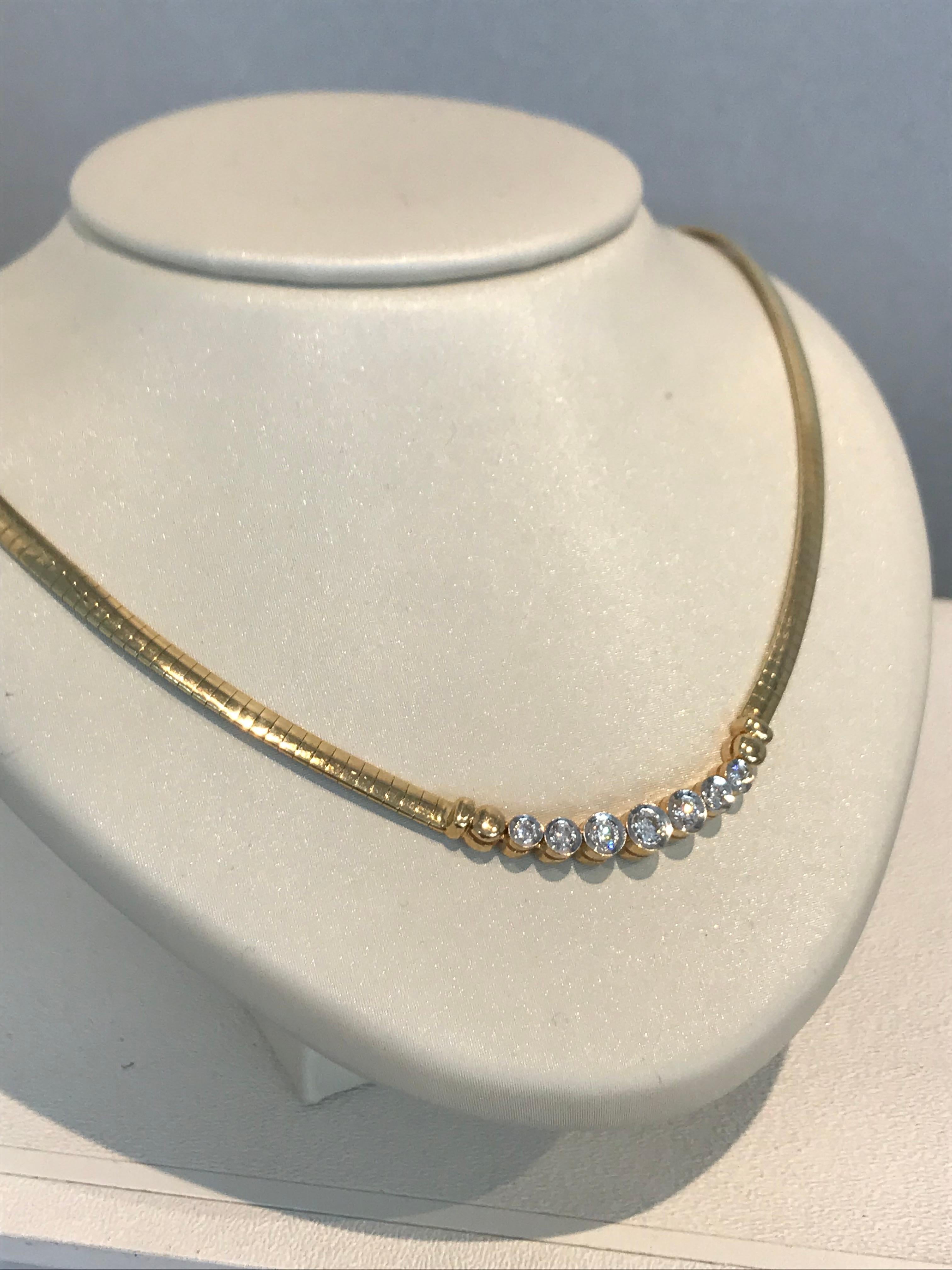 Diamond Omega Estate Necklace is a classic, the omega necklace is a pseudo-chain made by assembling metallic plates on a wire or woven mesh. This intricate chain design was handcrafted to ensure the stability and longevity of the chain. By