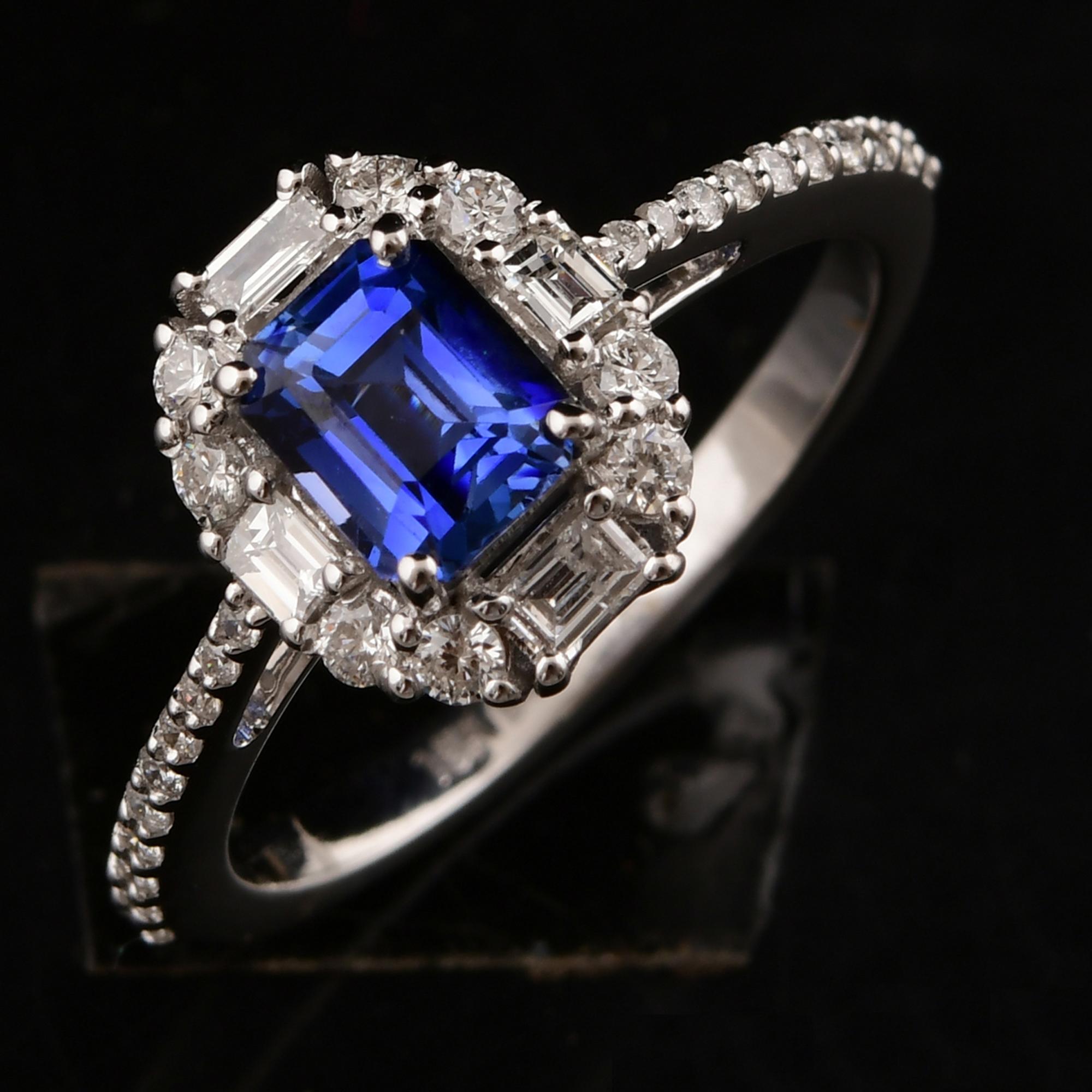 Women's 1 Carat Blue Sapphire Gemstone Ring 0.5 Ct. SI/H Diamond 14 Karat White Gold For Sale