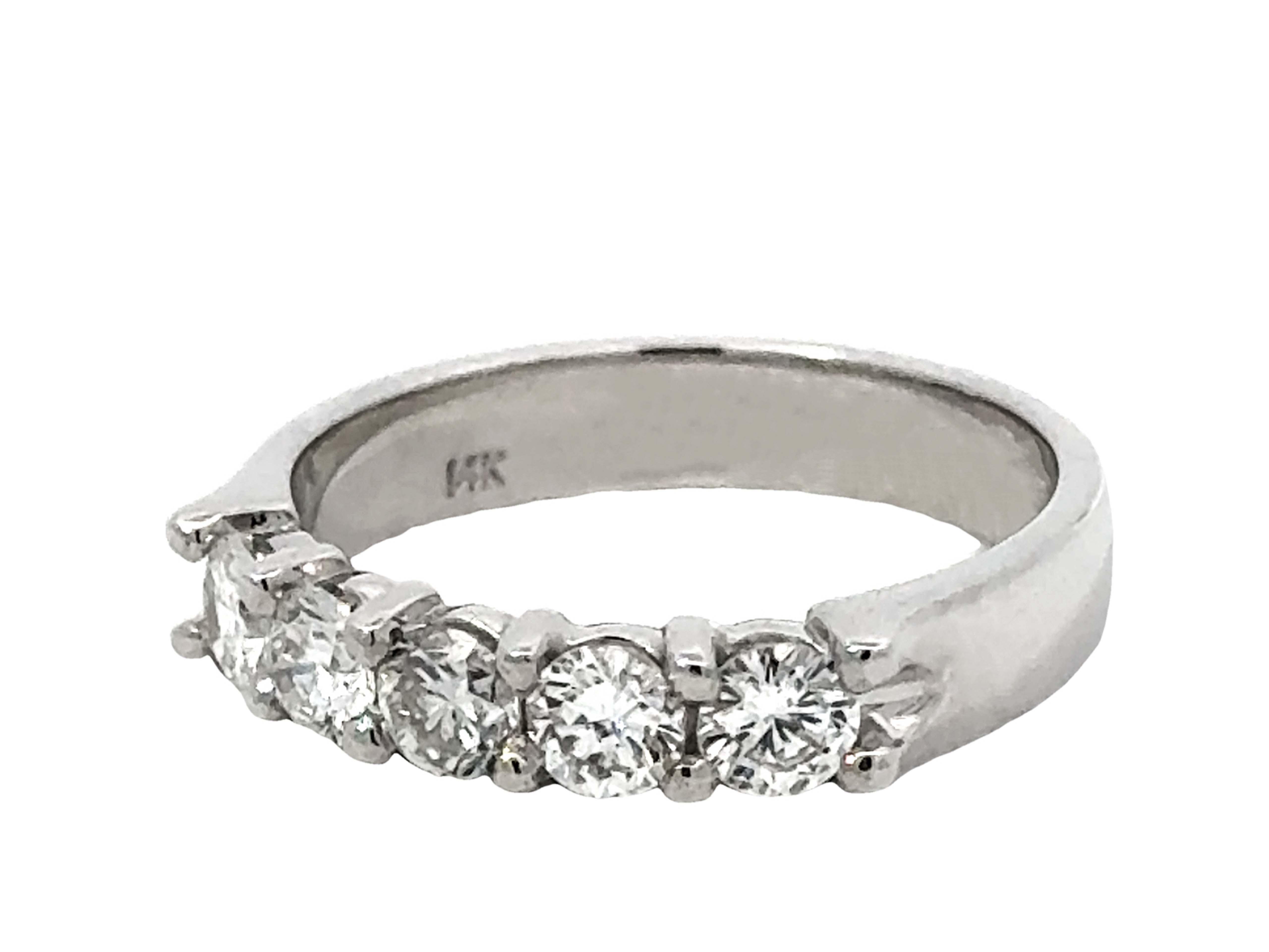 Brilliant Cut 1 Carat Brilliant Diamond Band Ring 14k White Gold For Sale