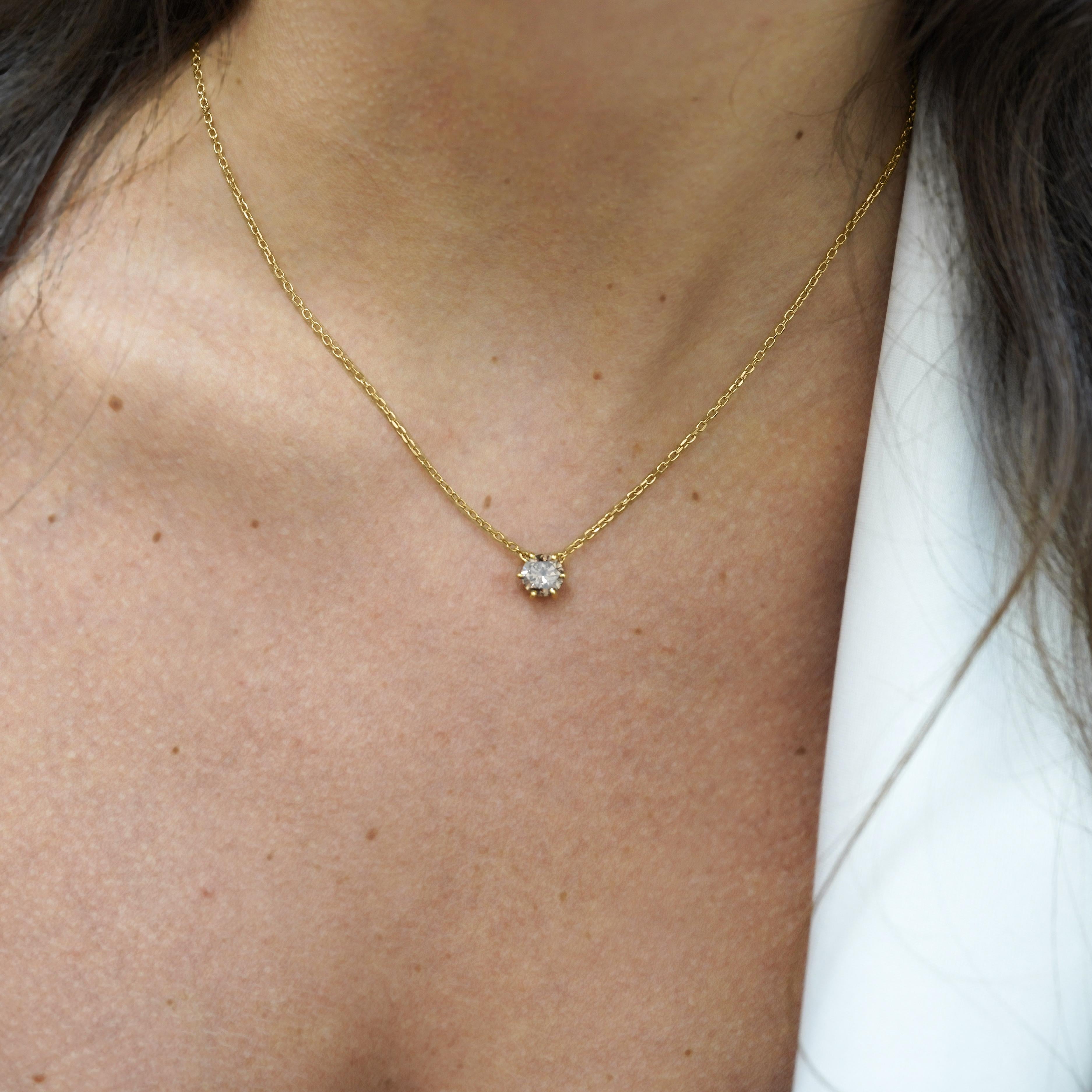 Collana con ciondolo solitario in oro 18K con diamante marrone da 1 carato in vendita 2