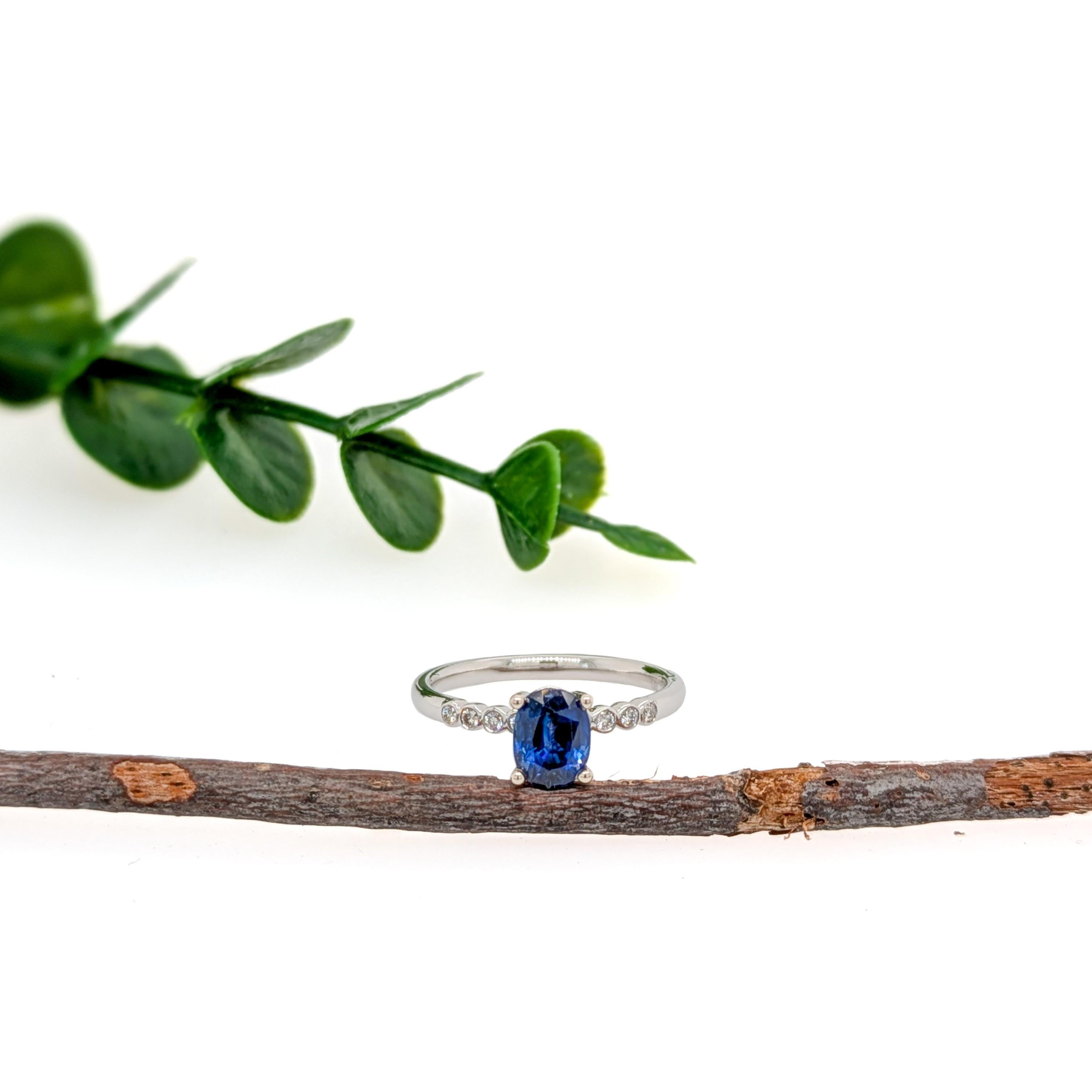 Anillo de Zafiro de Ceilán de 1 Quilate con Acentos de Diamante Natural en Oro de 14K  OV 6x4,5 mm Art Decó en venta