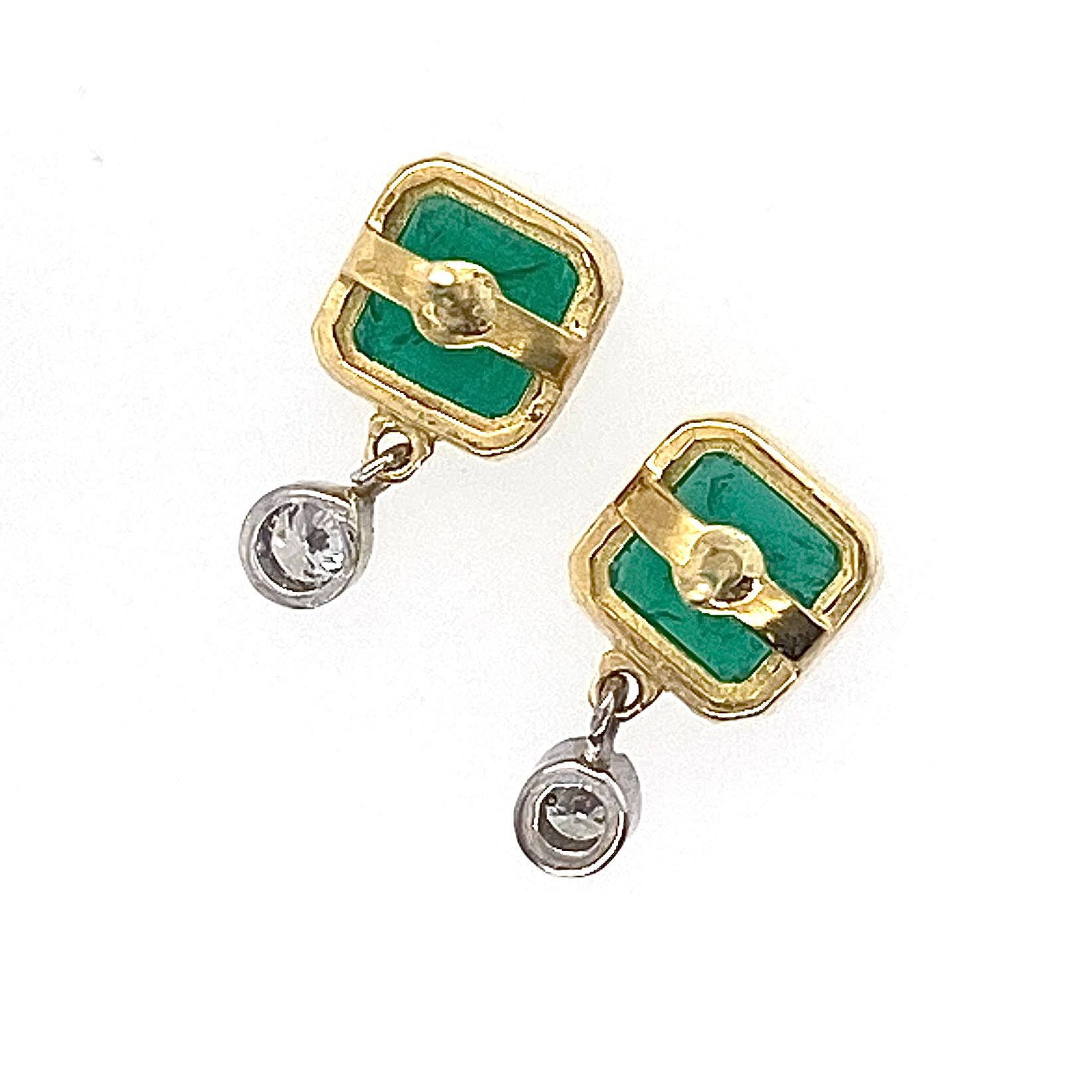 1 Carat Colombian Emerald Earrings in 18 Karat Yellow Gold with Diamond Drops In New Condition In Sherman Oaks, CA