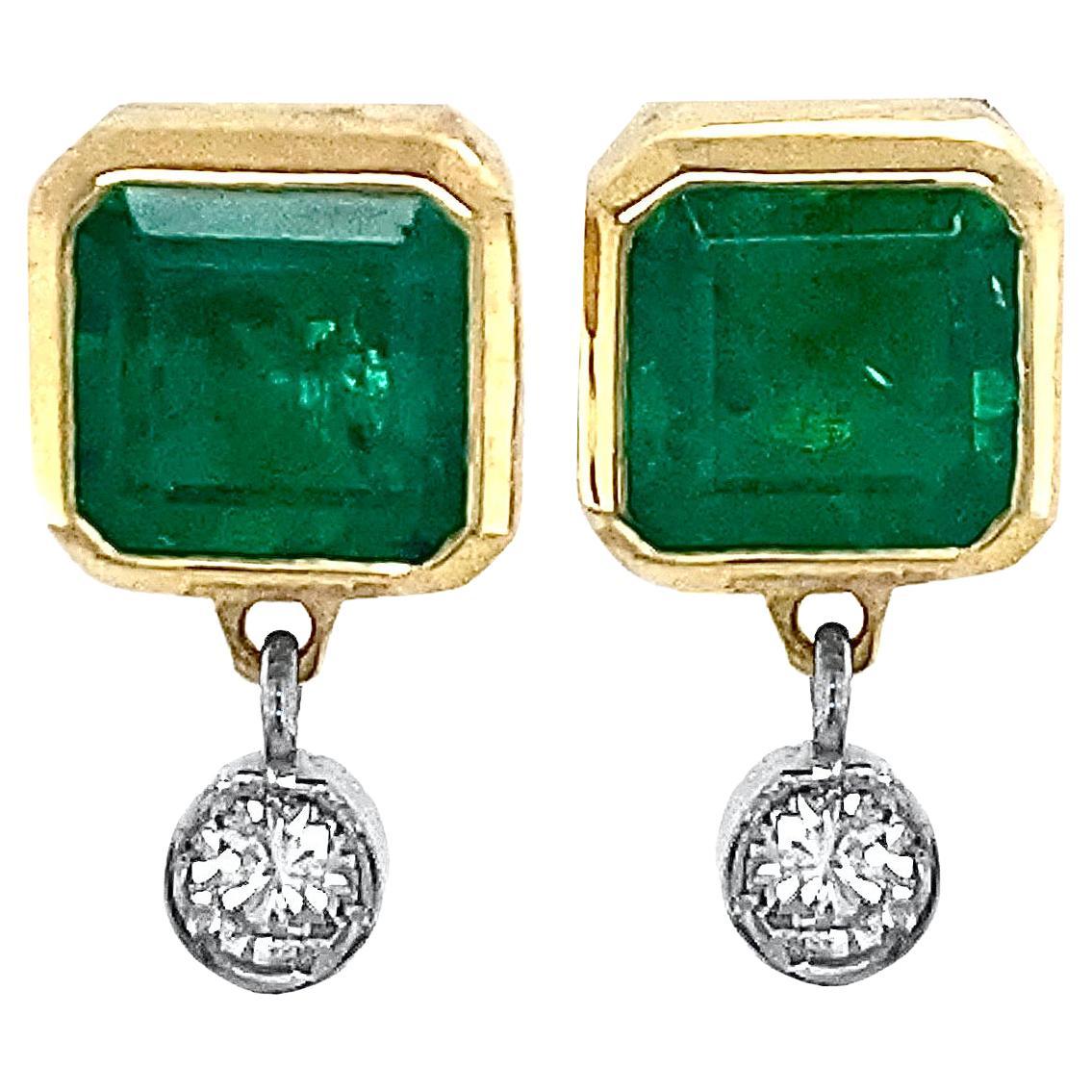 1 Carat Colombian Emerald Earrings in 18 Karat Yellow Gold with Diamond Drops