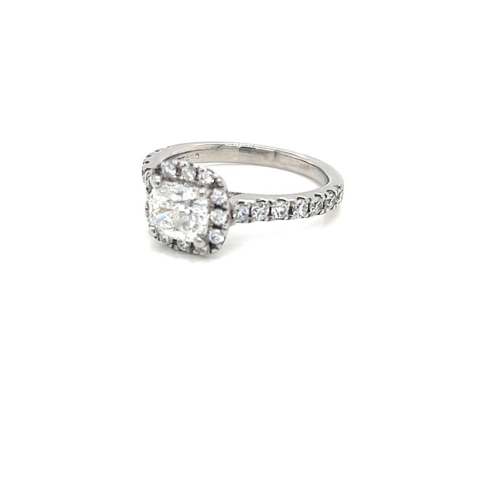 Contemporary 1 Carat Cushion cut Diamond Ring in Platinum For Sale