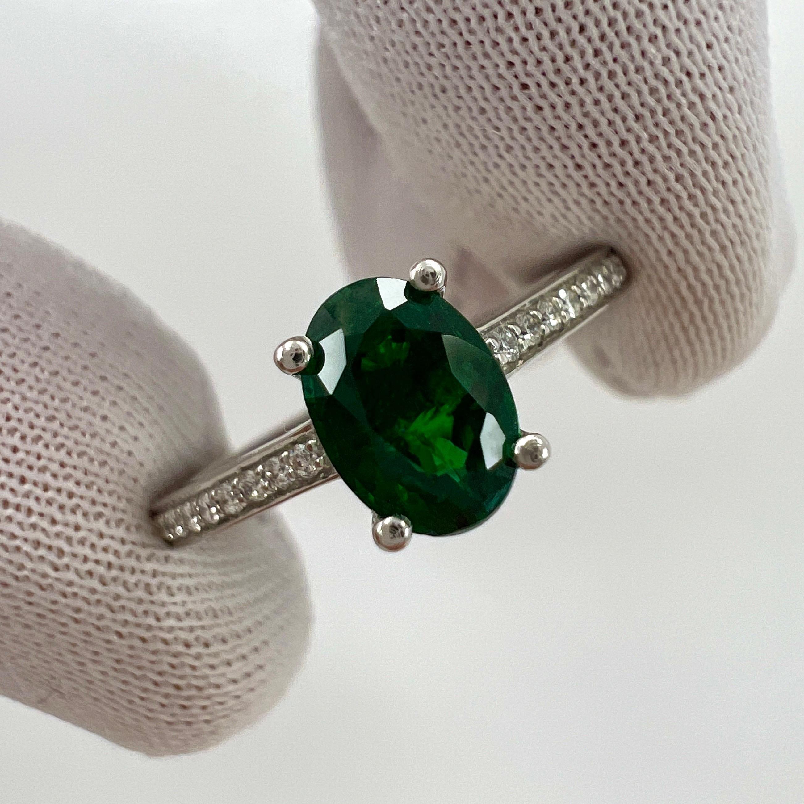 1 Carat Natural Emerald & Diamond Deep Green Oval Cut Platinum Solitaire Ring In New Condition For Sale In Birmingham, GB